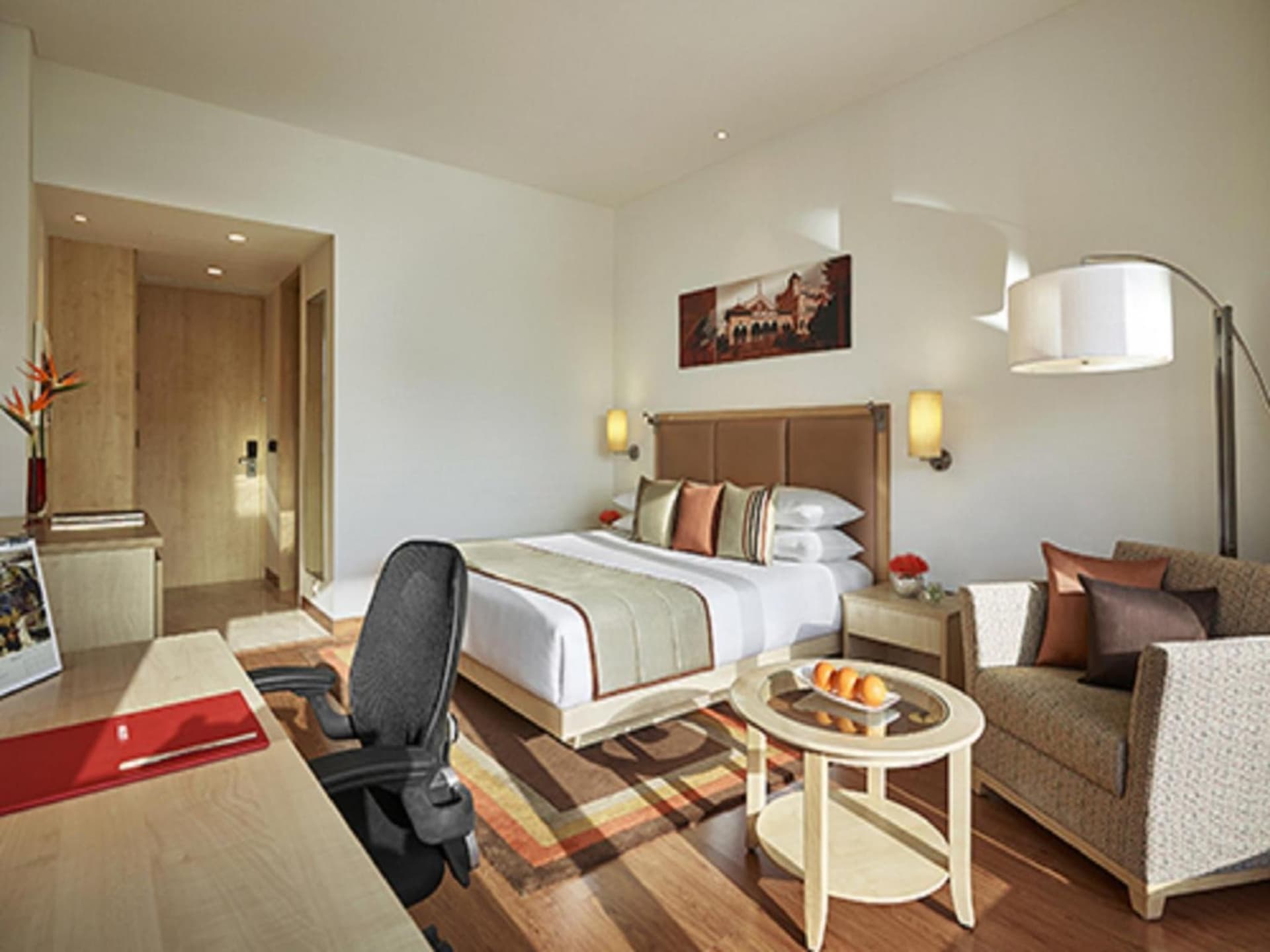 Deluxe King City View Room
