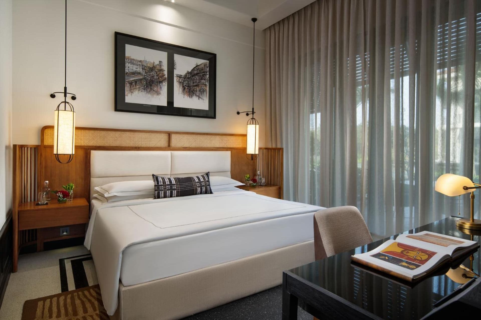 Deluxe King Room