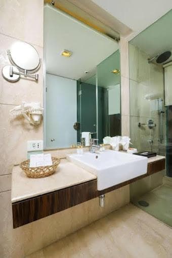 Premium King Room
