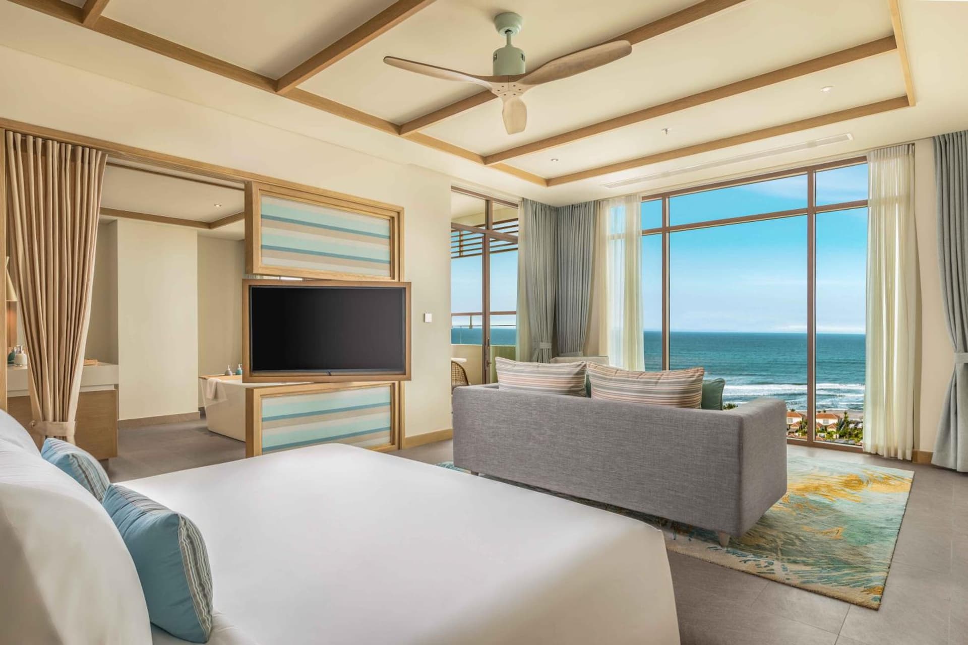 Ocean View King Suite with Balcony