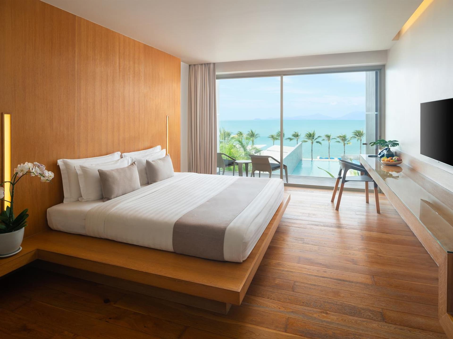 Deluxe Double or Twin Room with Sea View (Guests aged 16+ only)