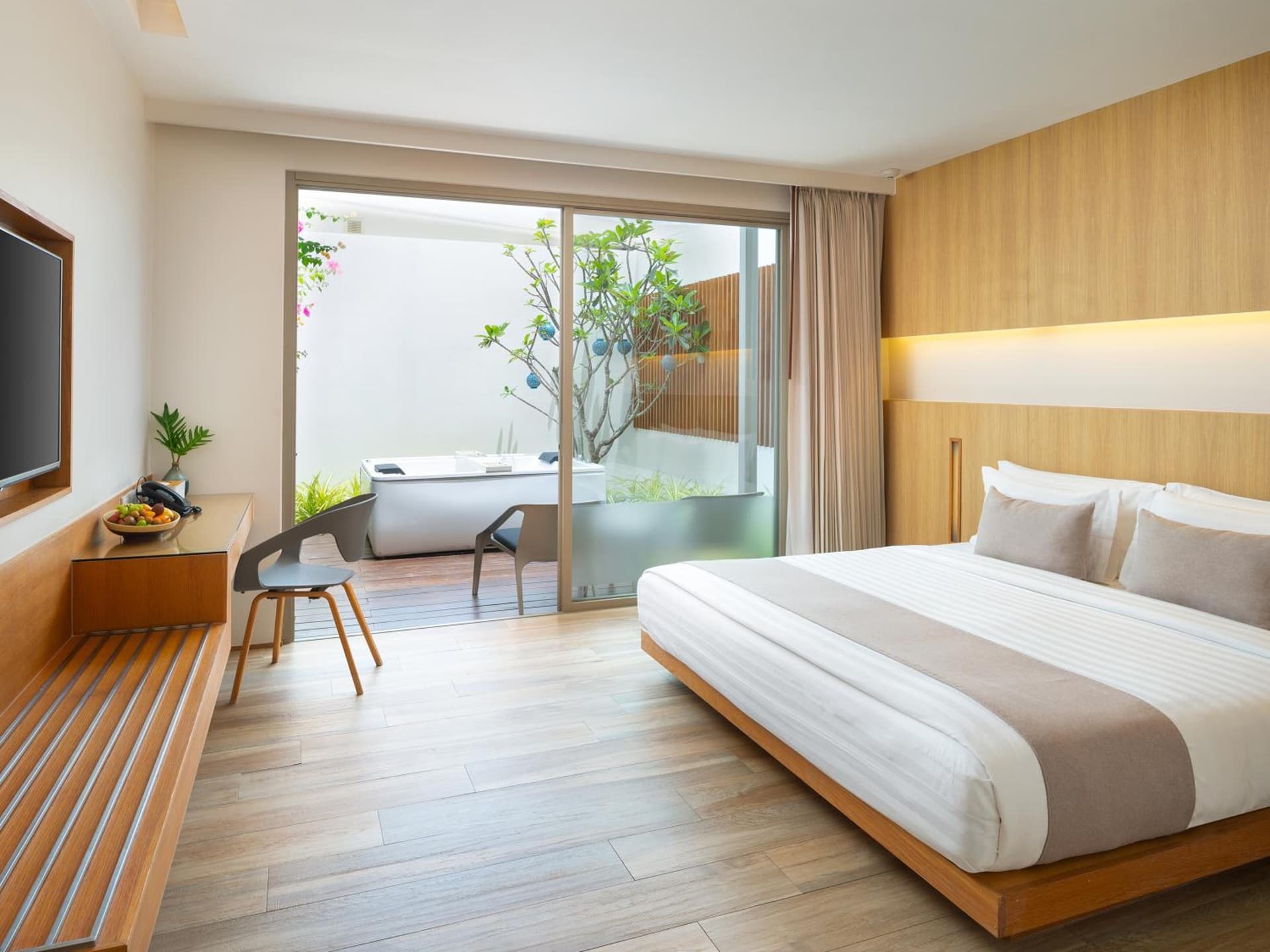 Junior Spa Bath Villa (Guests aged 16+ only)