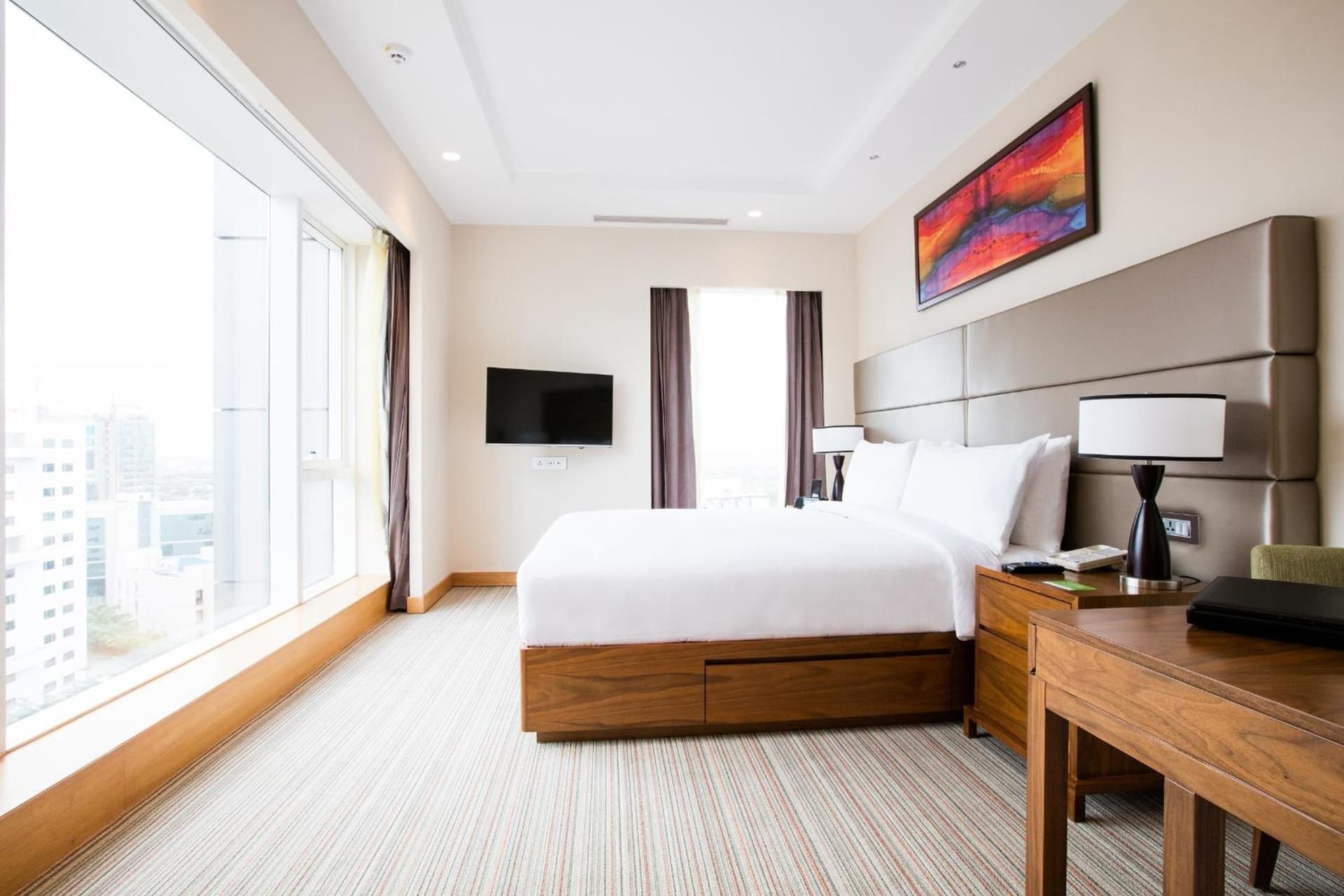 Deluxe Queen Room