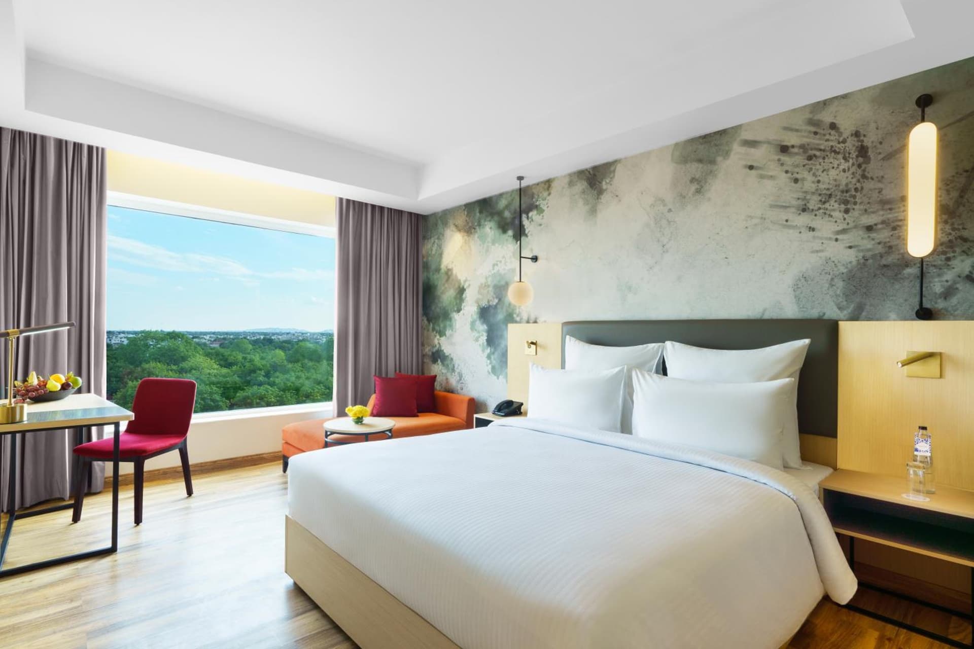 Superior King City View Room