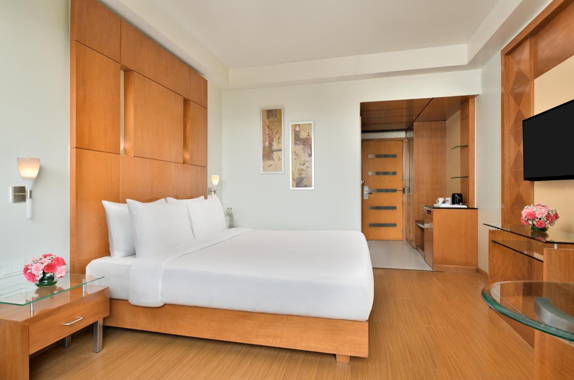 Double Bed Deluxe Room