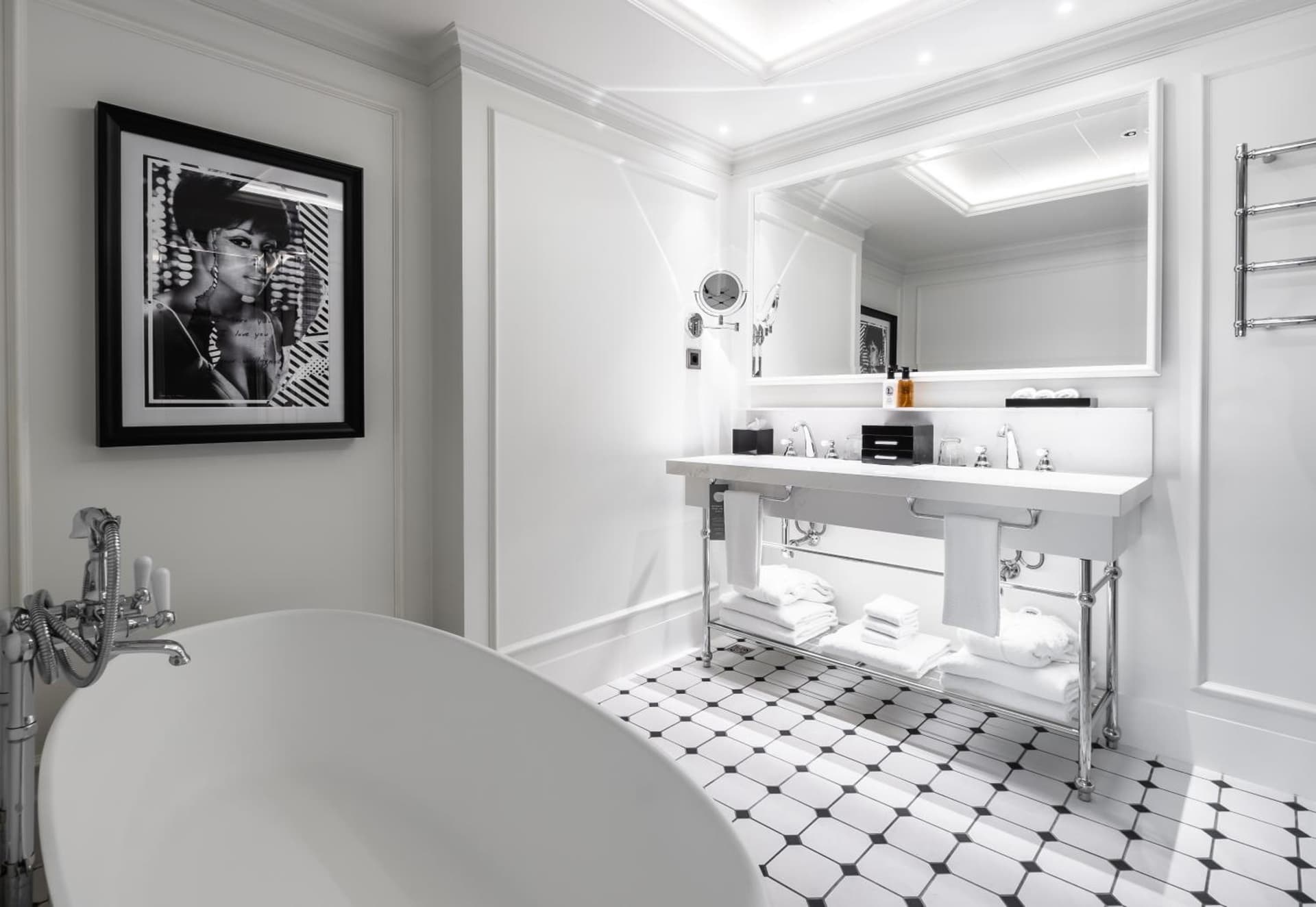 Junior Suite King Room
