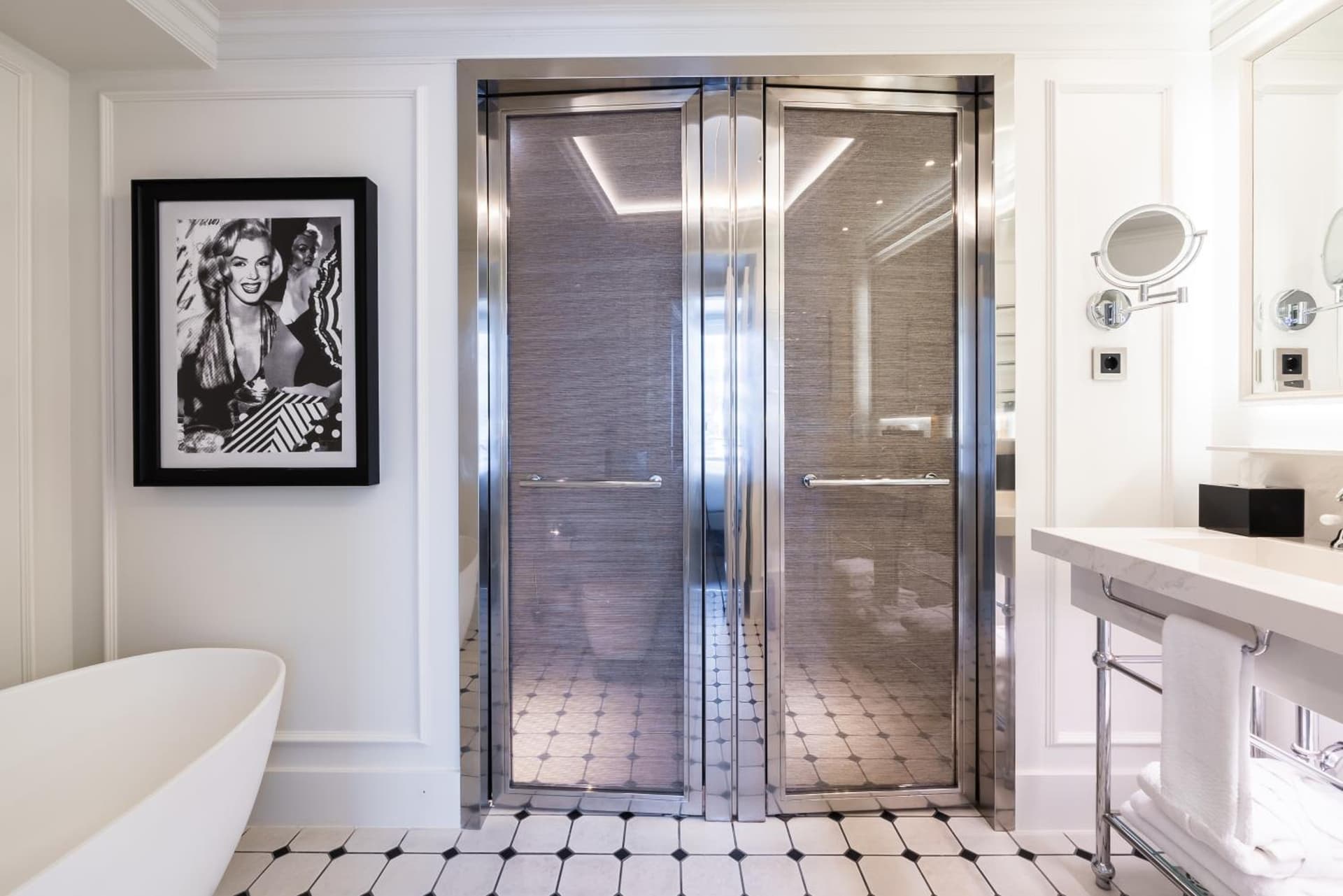 Suite Queen City View Room