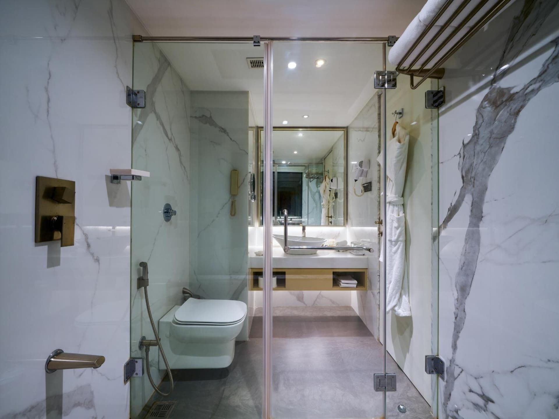 Suite Room