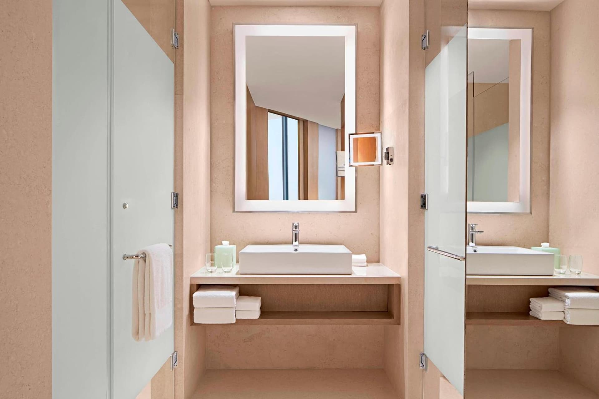 Suite King Room