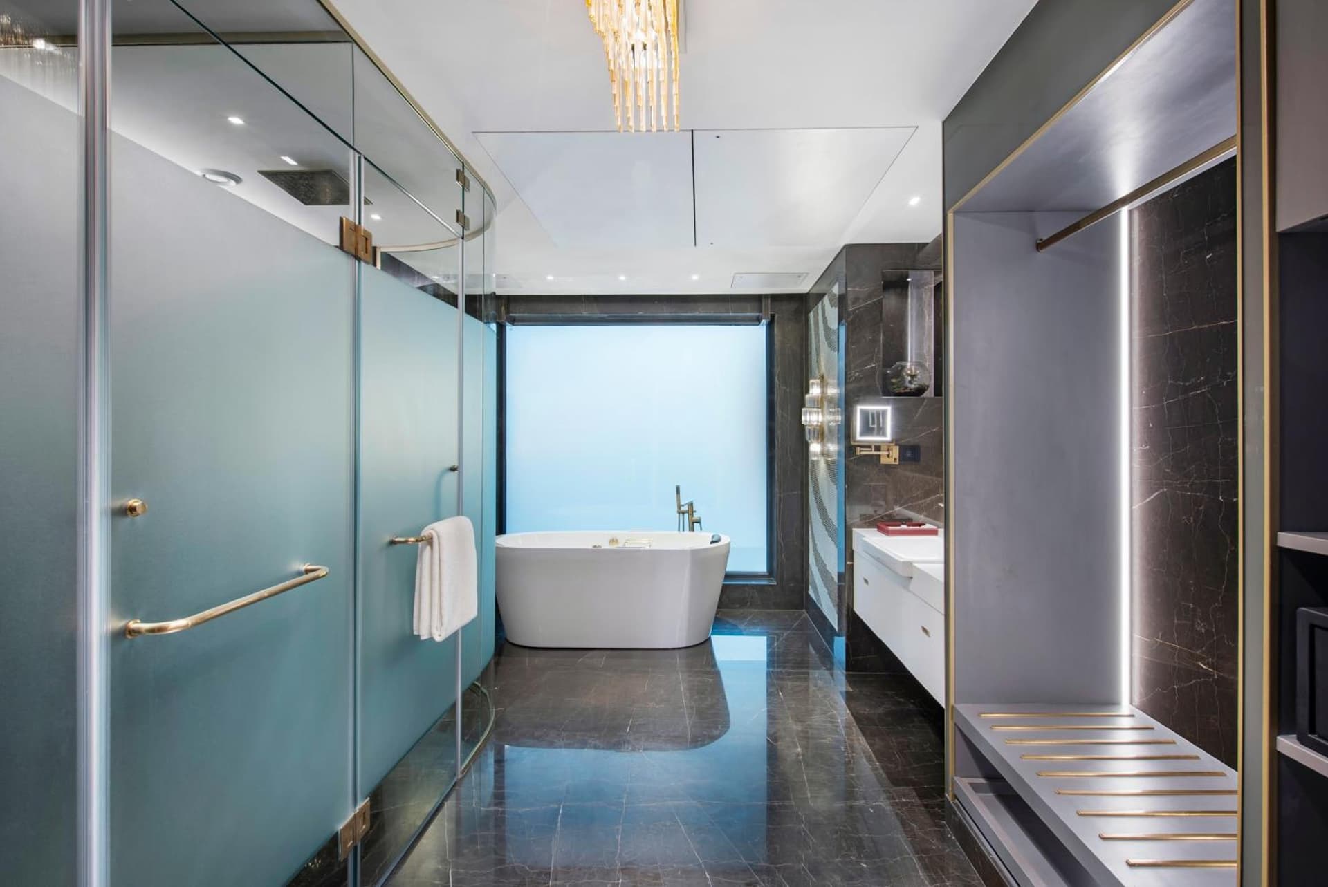 Junior Suite King Room
