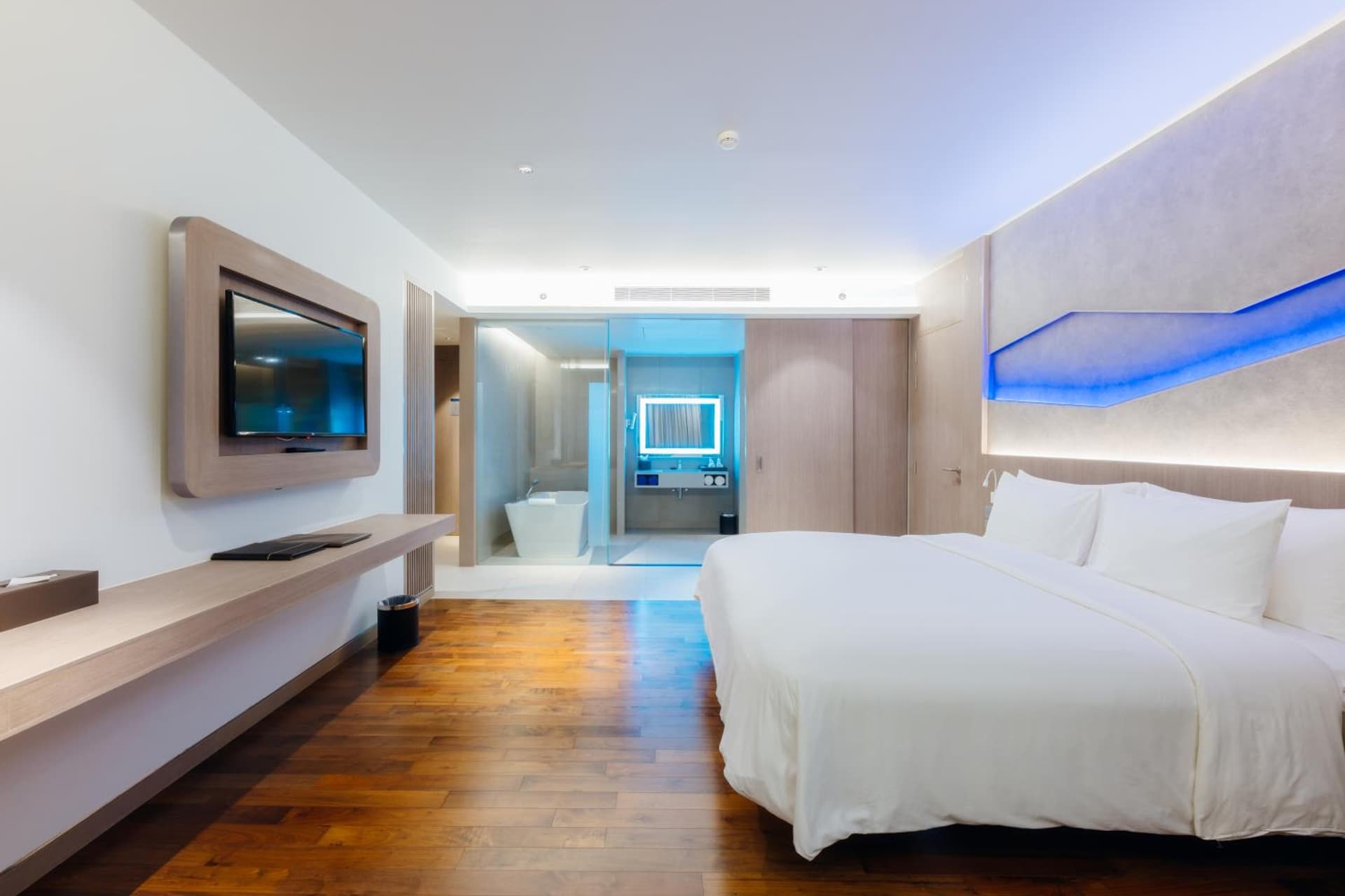Offer Premier Comfy Room