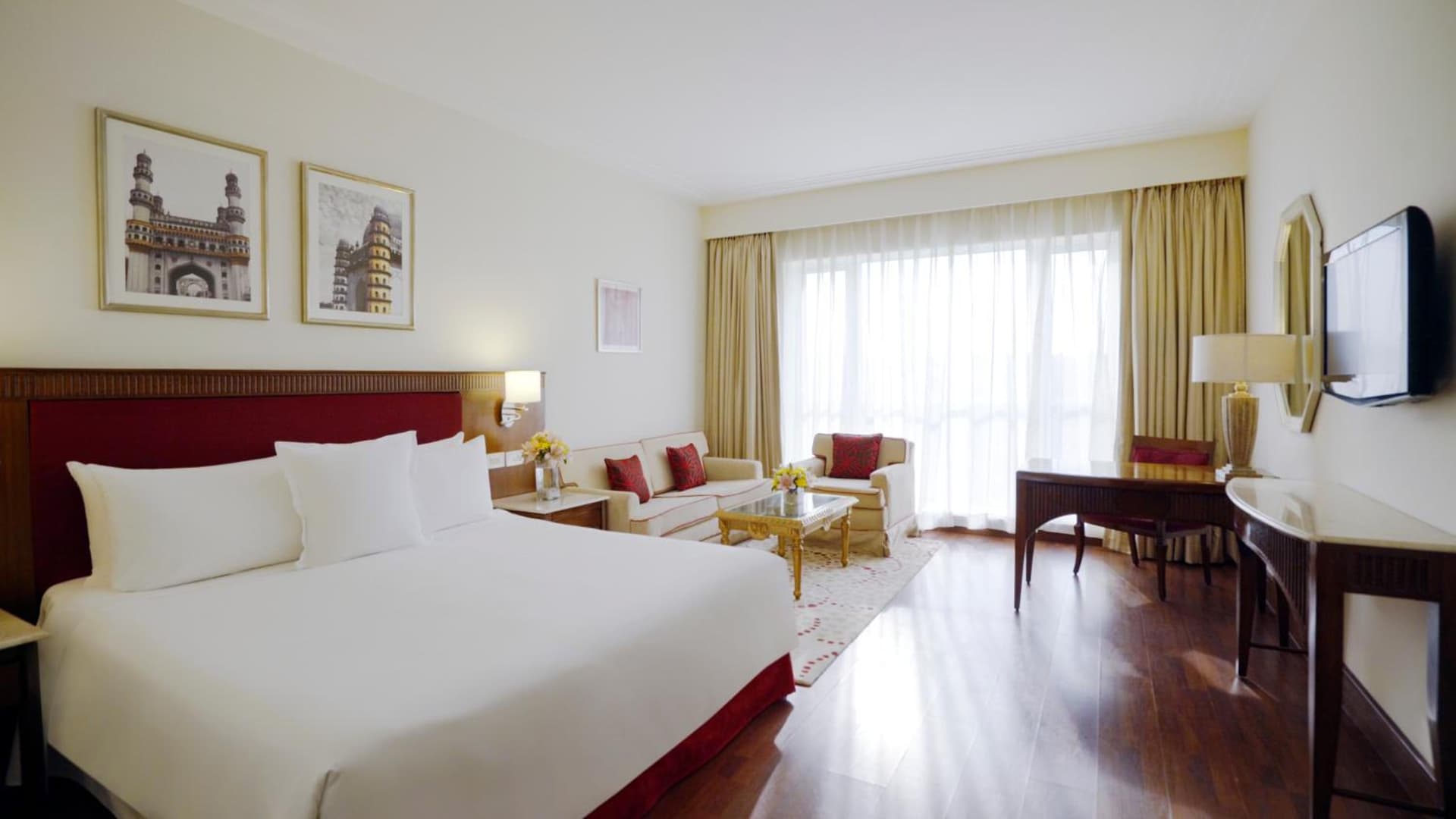Club Twin Room