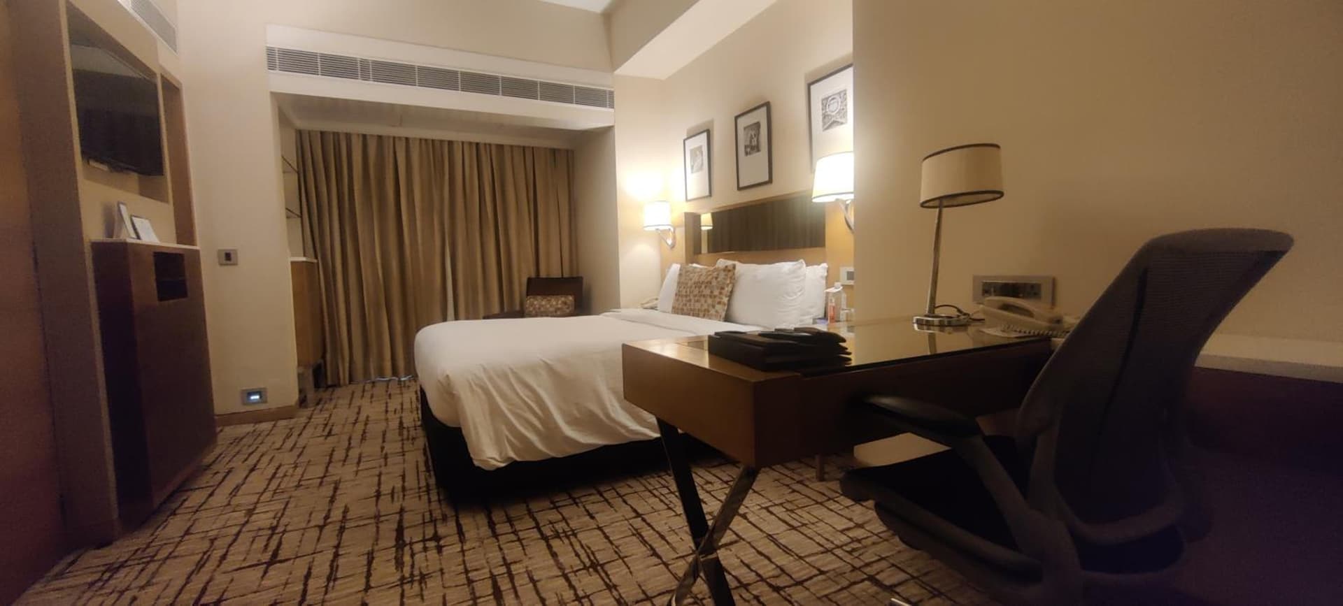 Standard King Room
