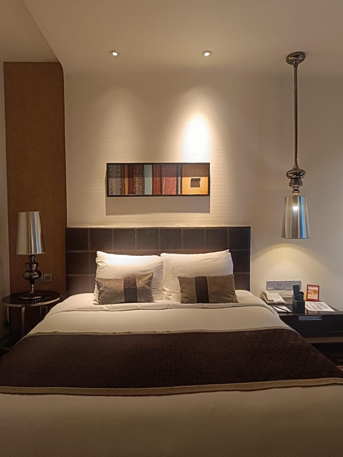 Premium Twin Bed Room