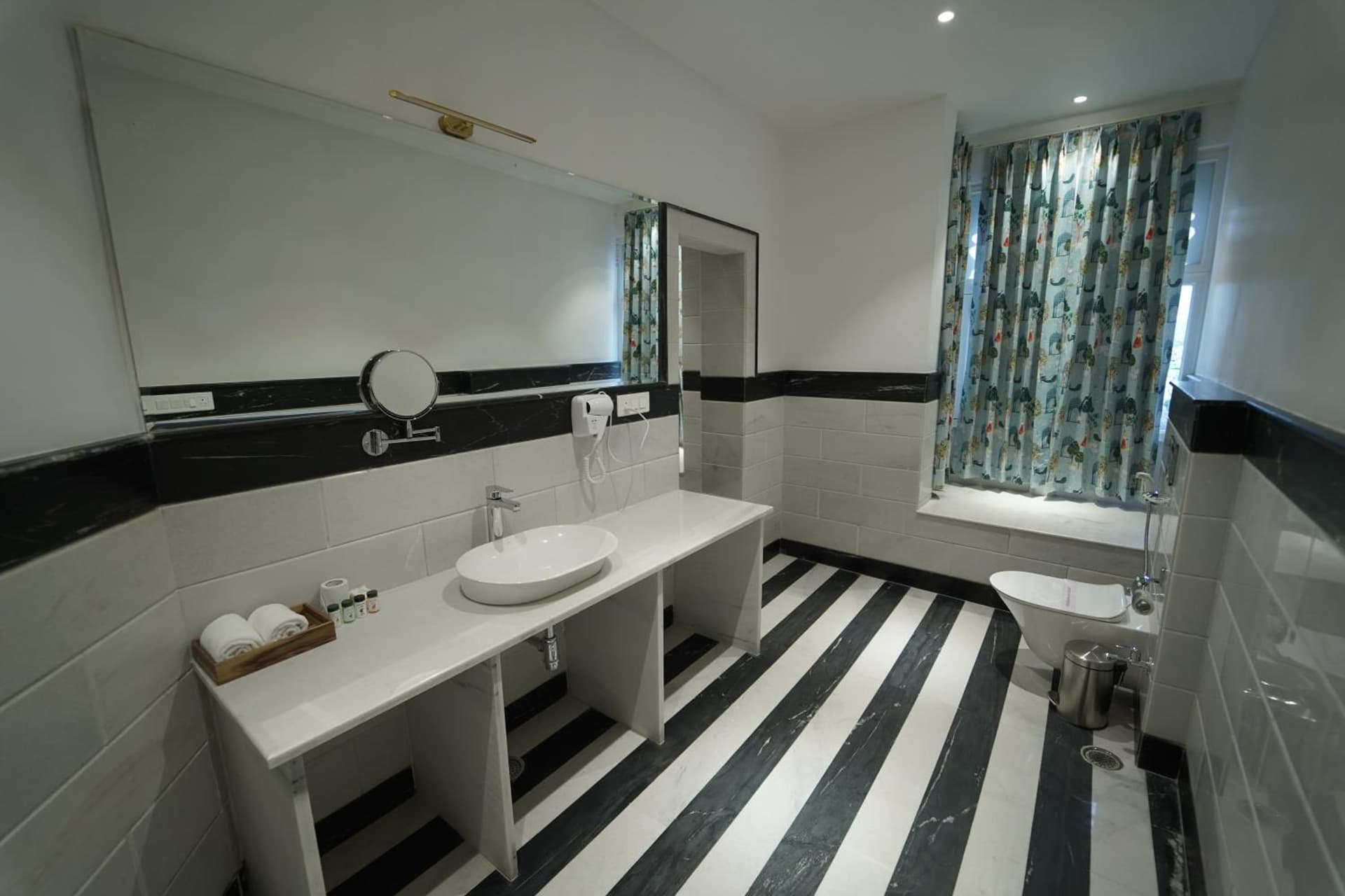 Superior Double Lake View Room