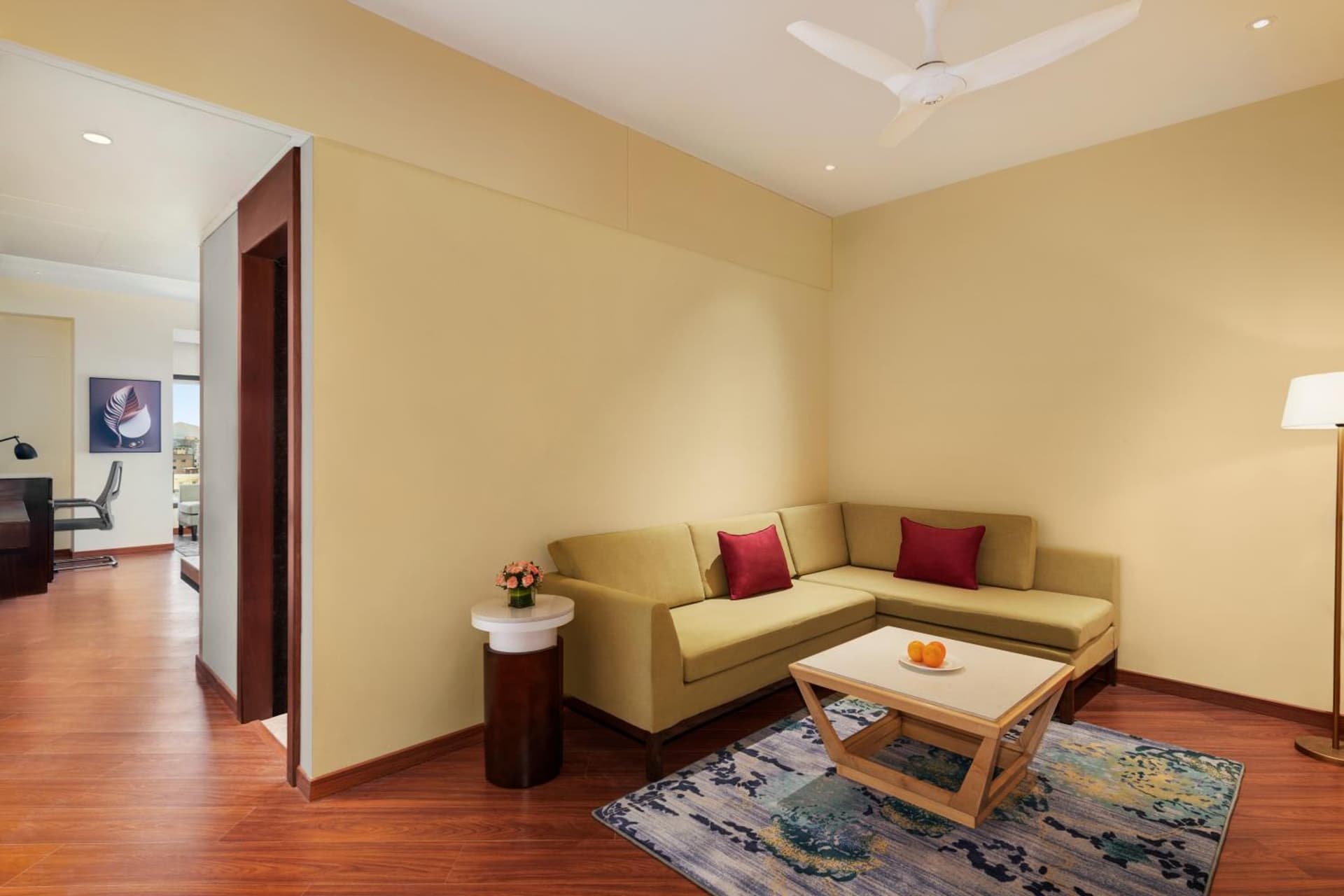 Junior Suite Queen Room