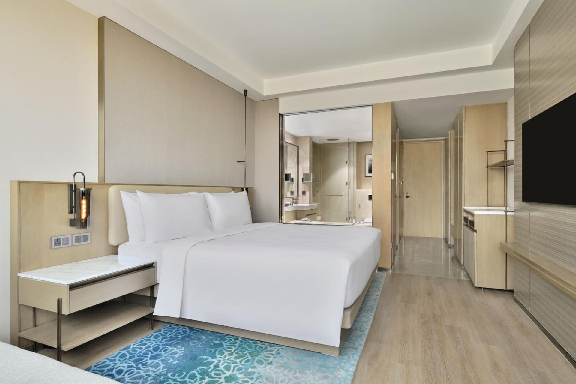 King Room with City View