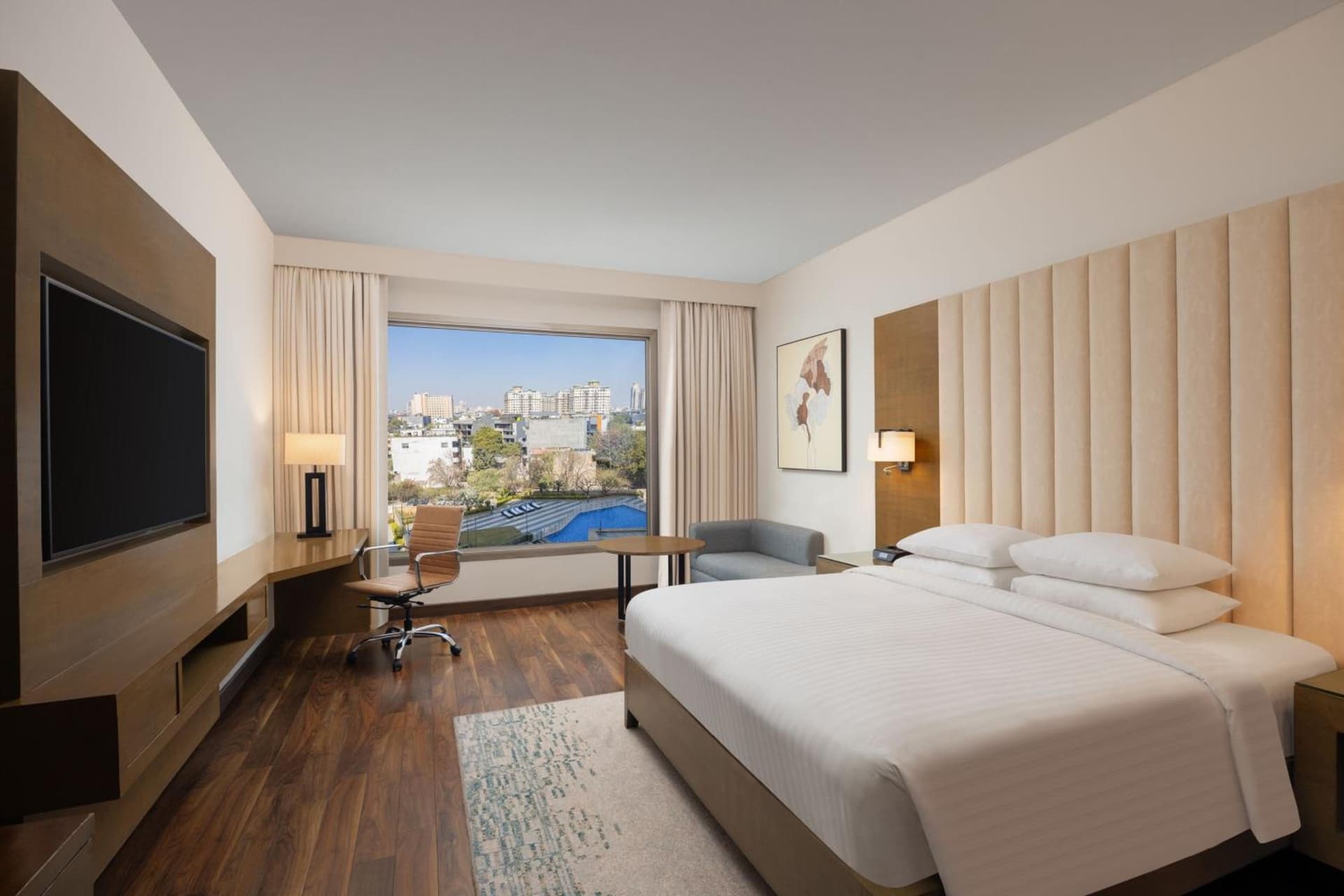 Club King Room