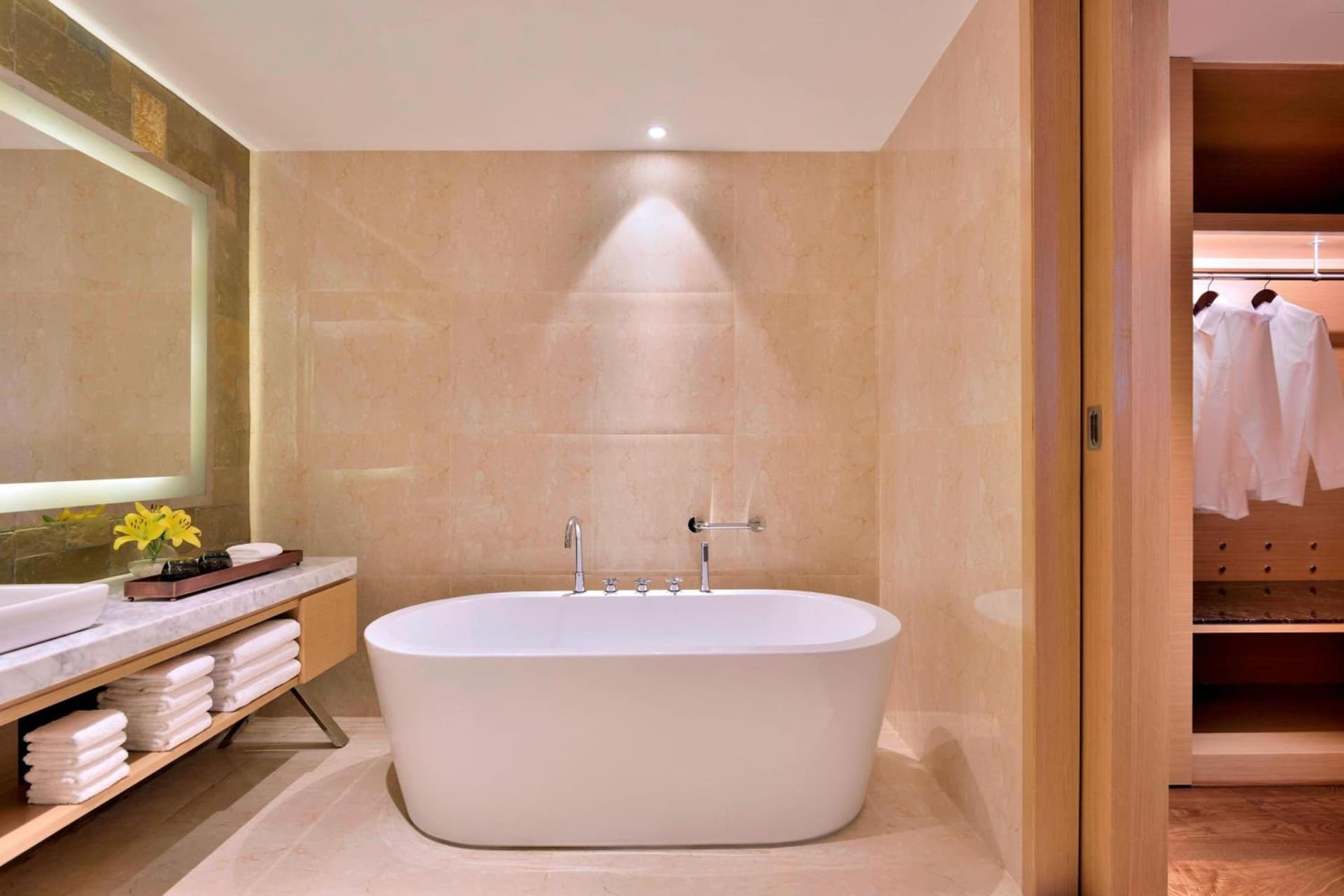 King Garden View Room