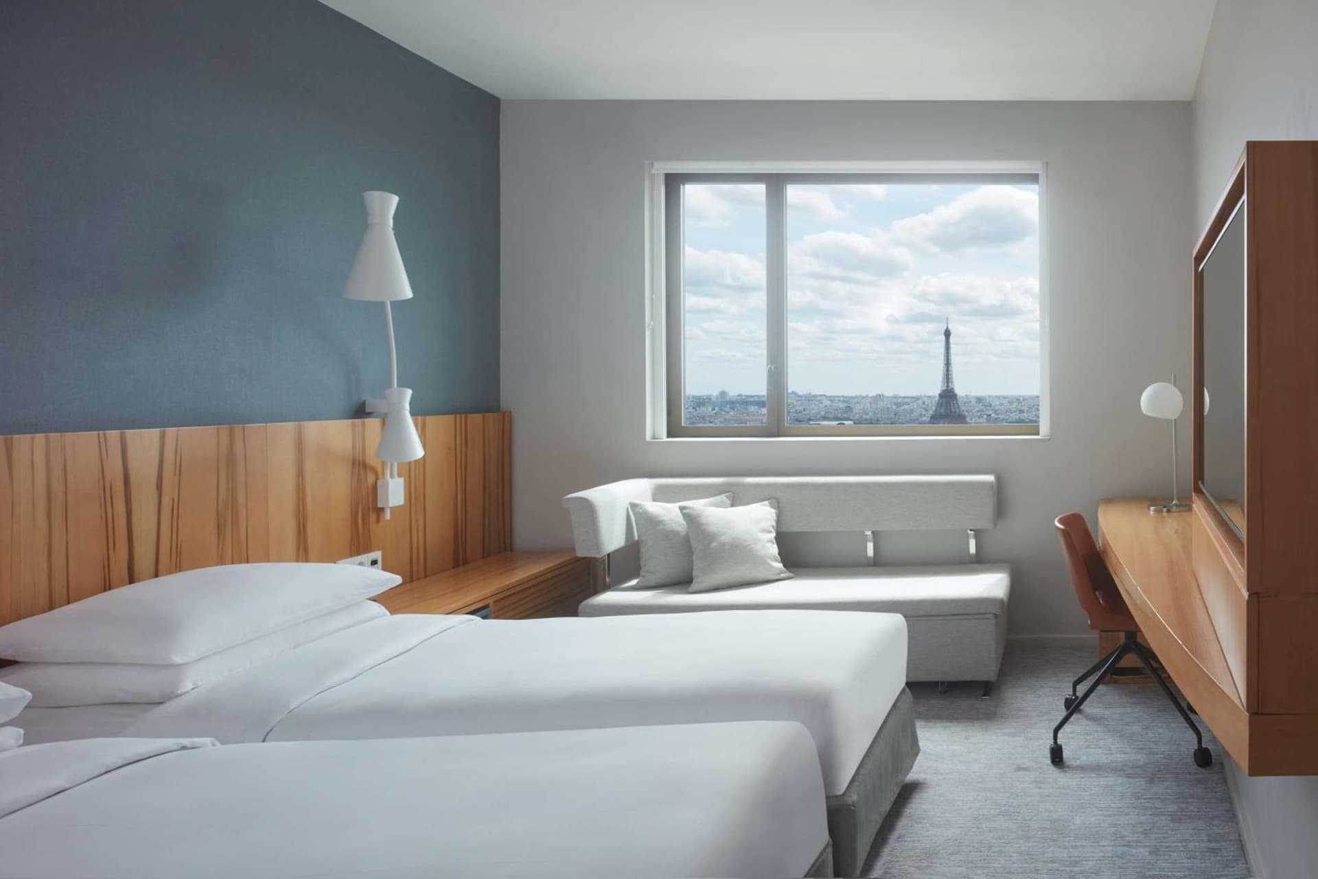 Club Twin High Floor Room