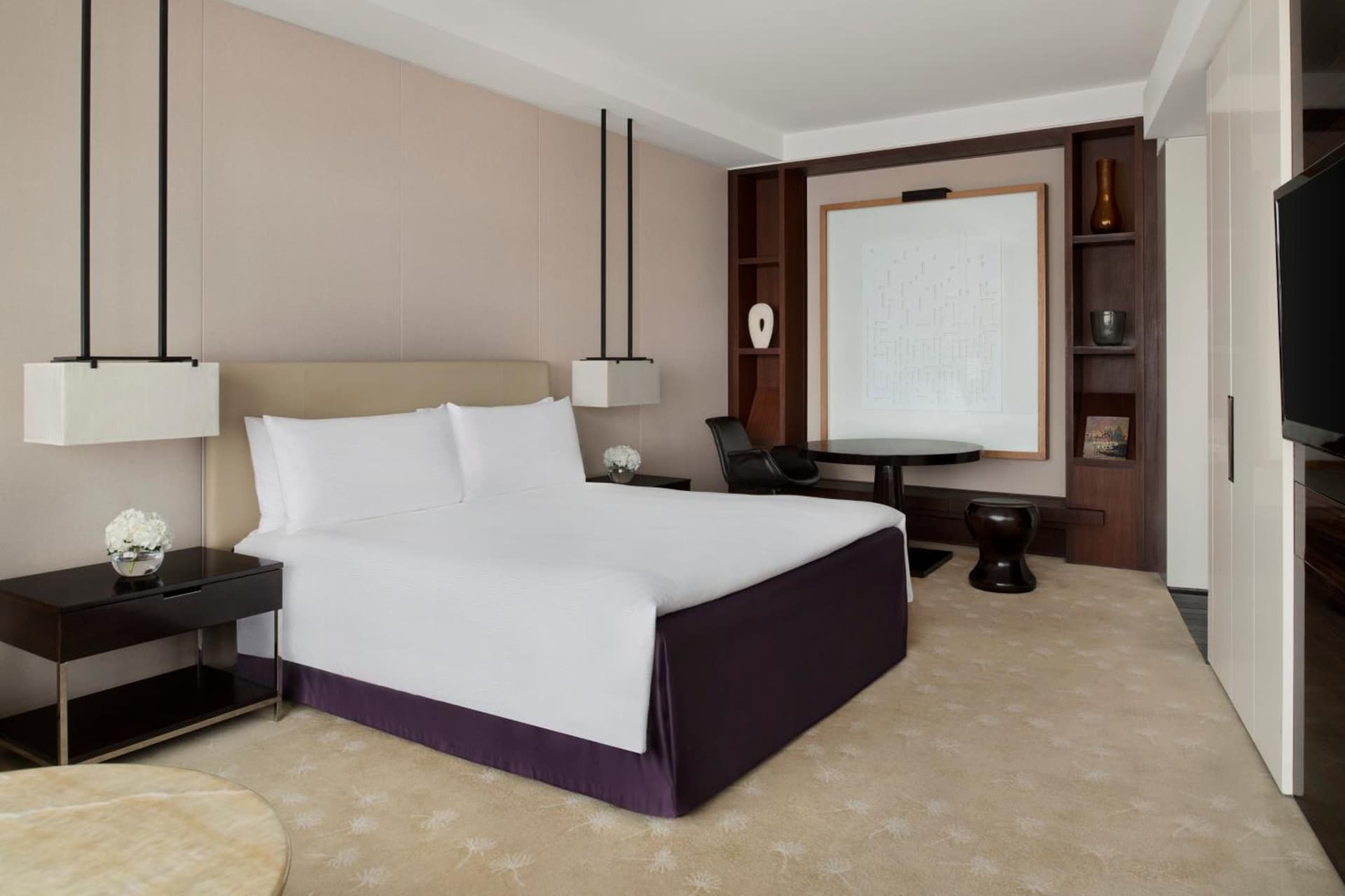 Club King Room