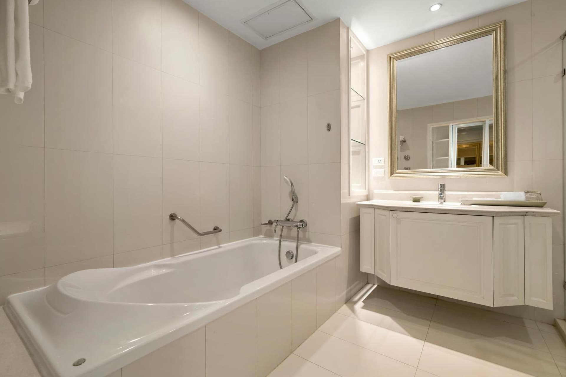 Suite King Room