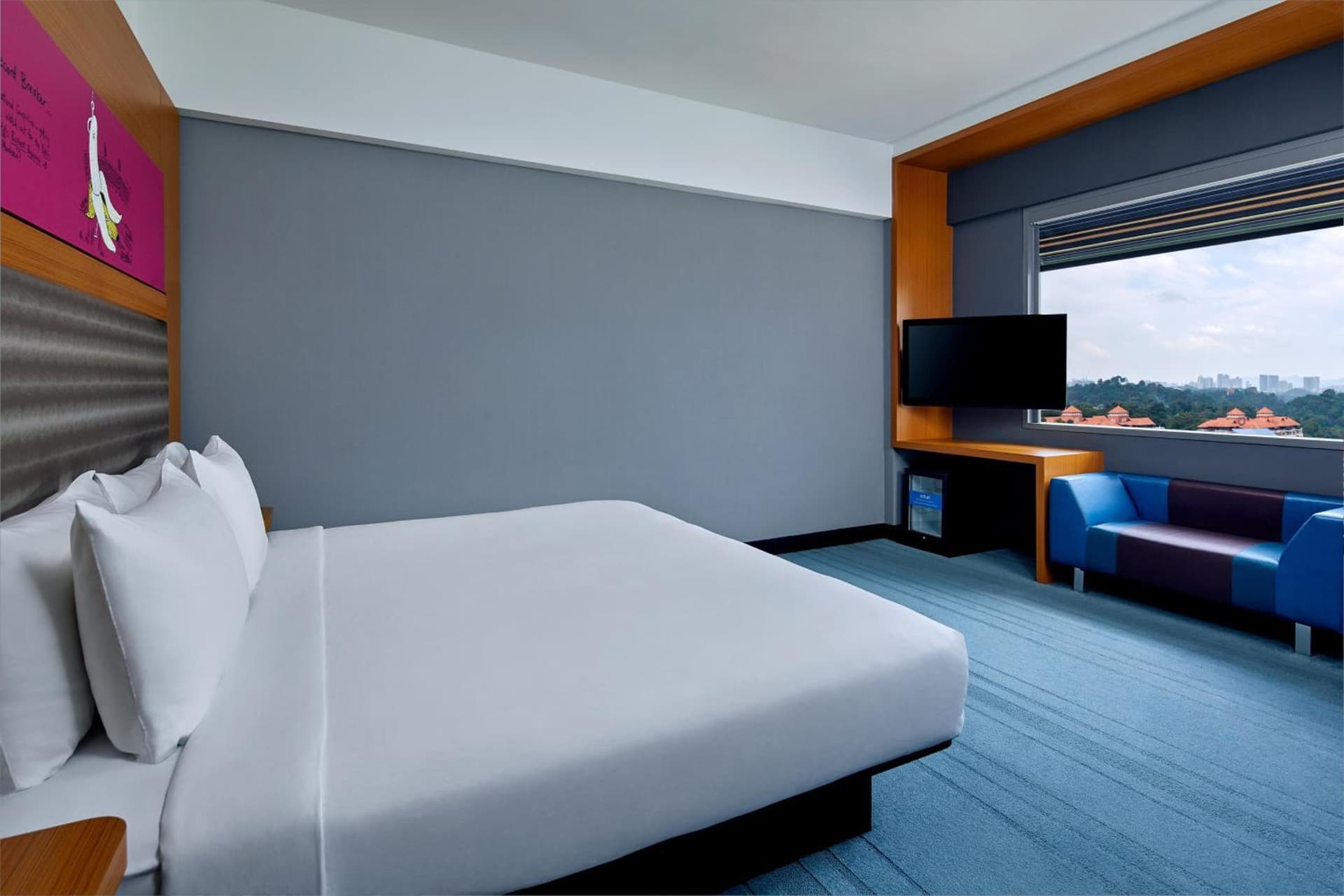 1 King Bed, Room