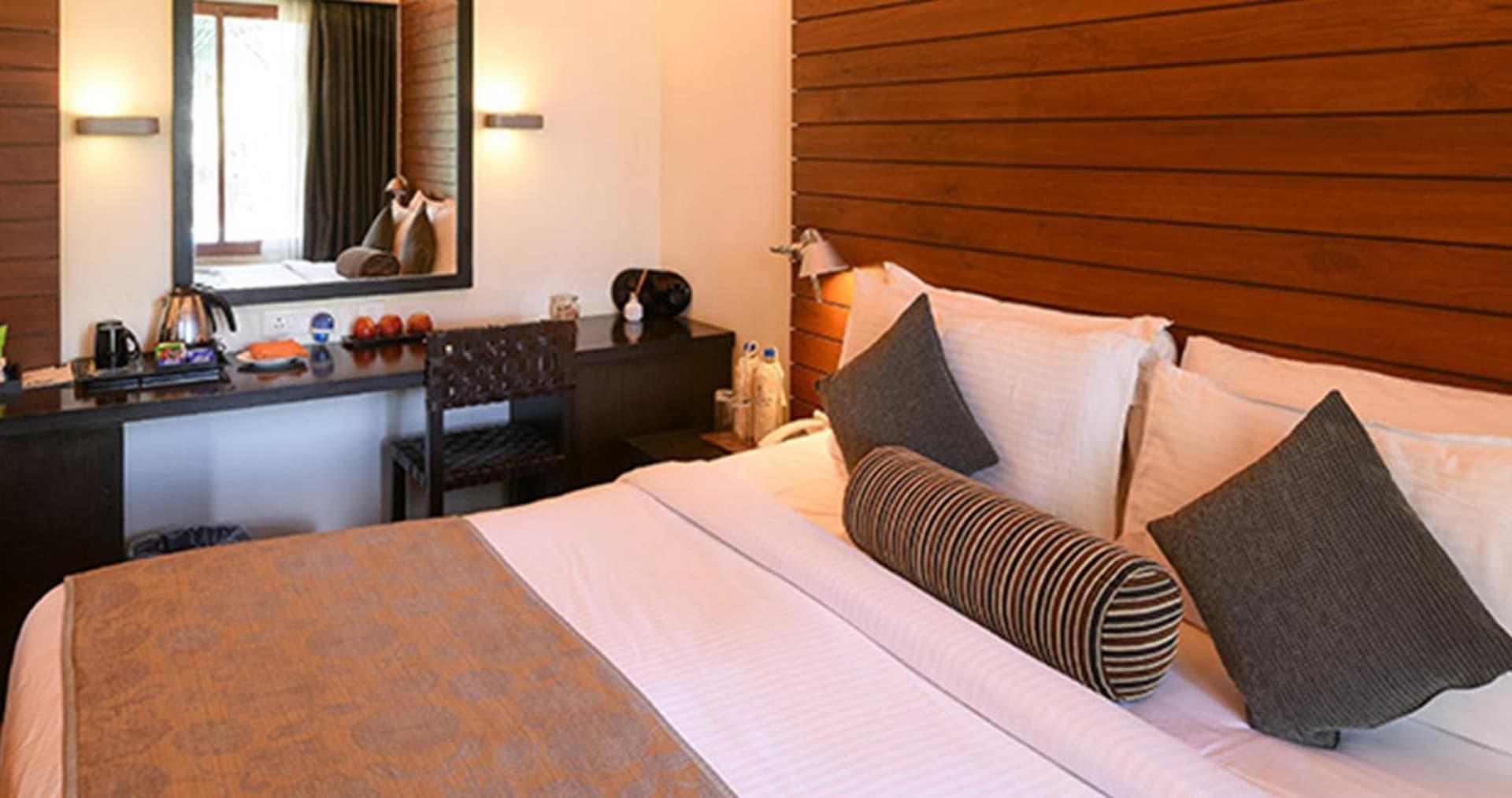 Villa King Garden View Room