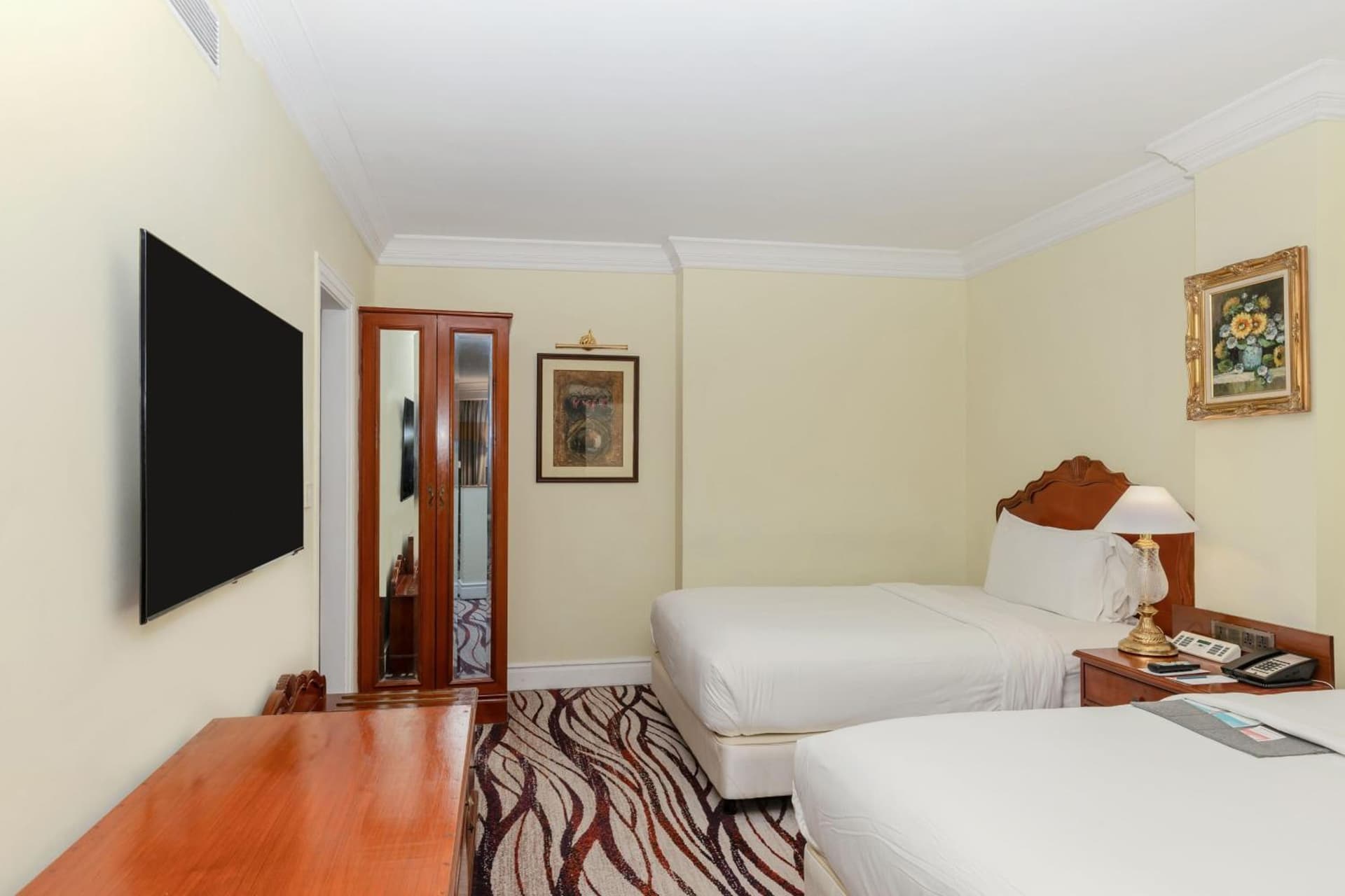 Suite Twin Room