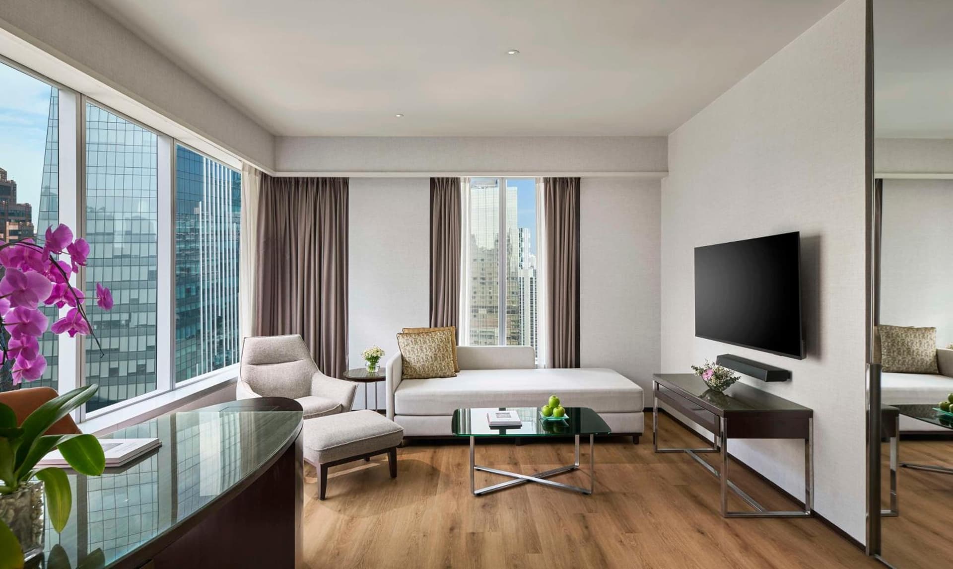 Suite King City View Room