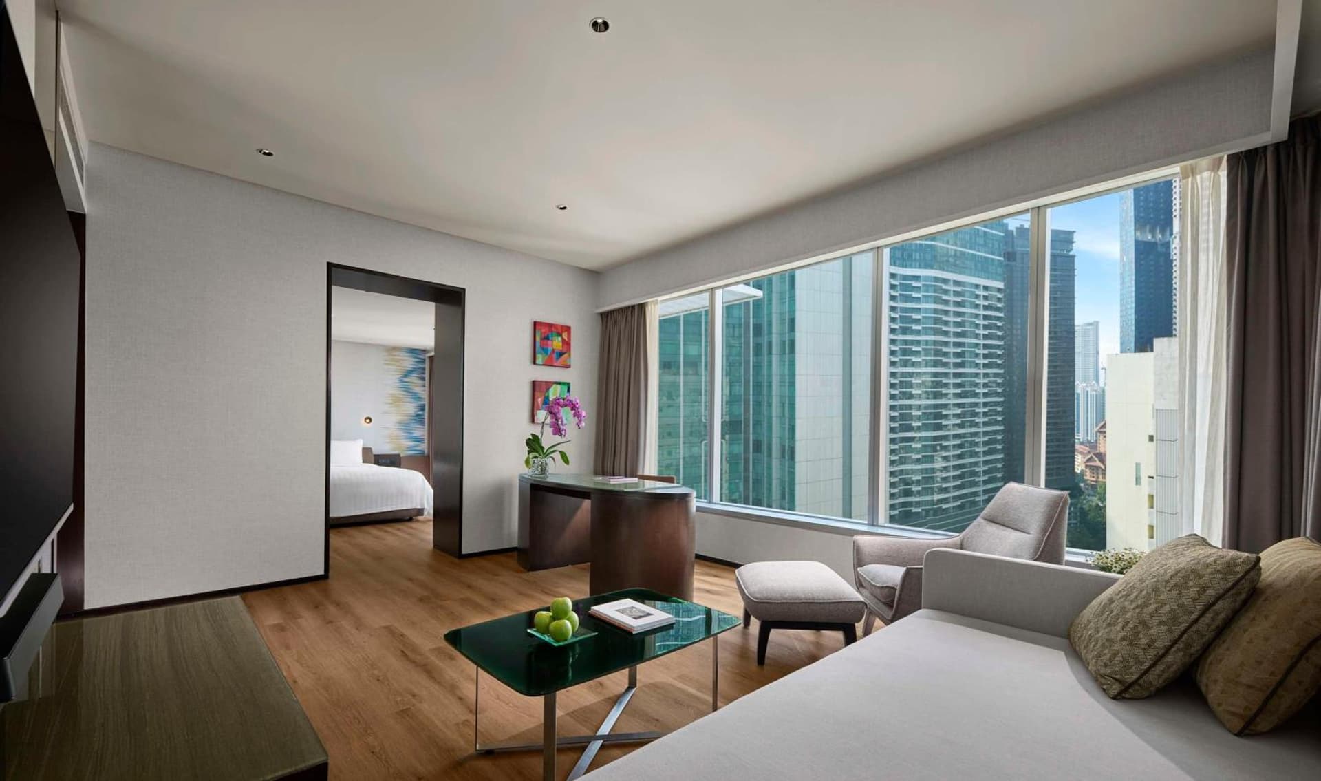 Suite King City View Room