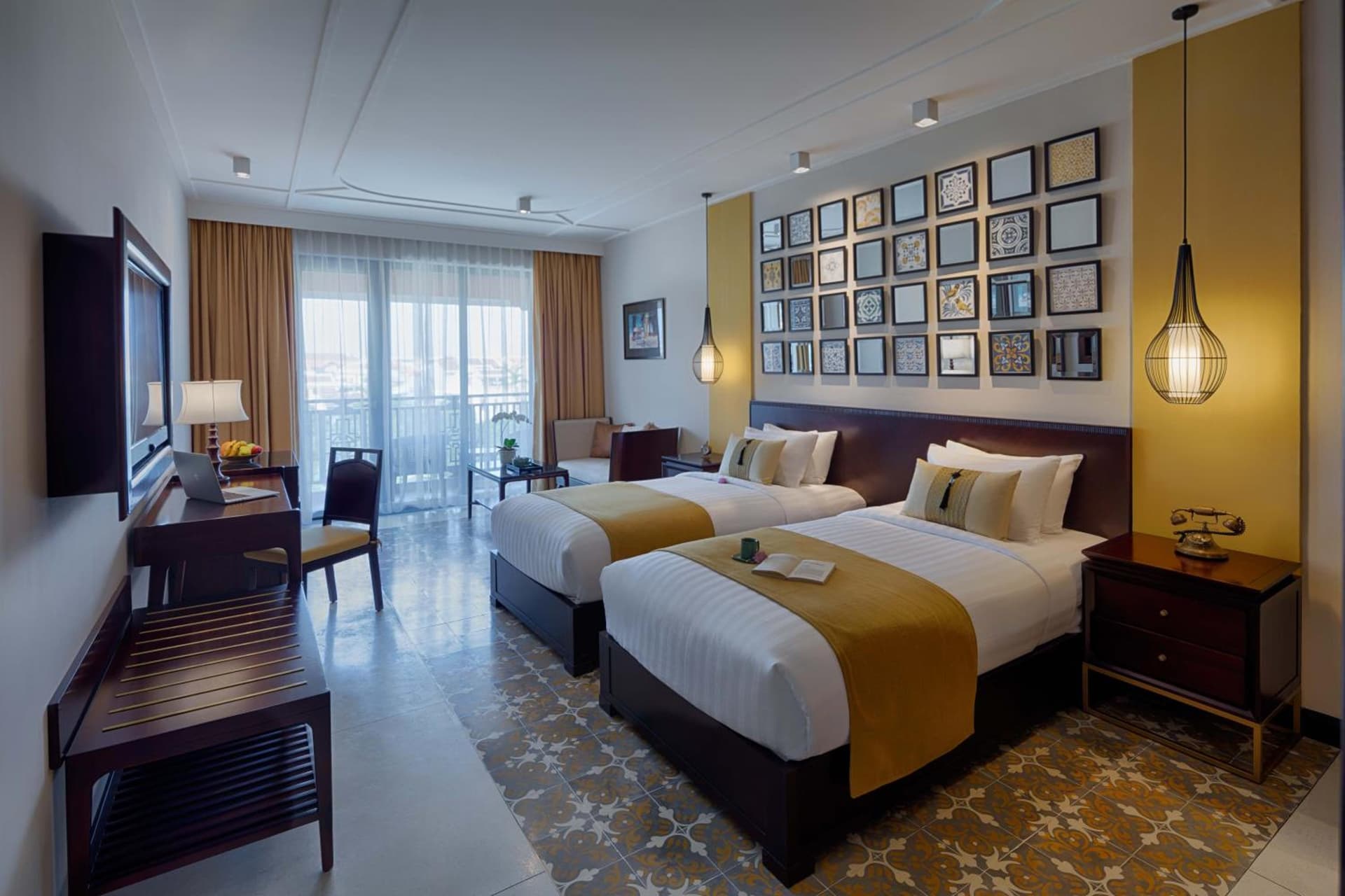 Little Suite