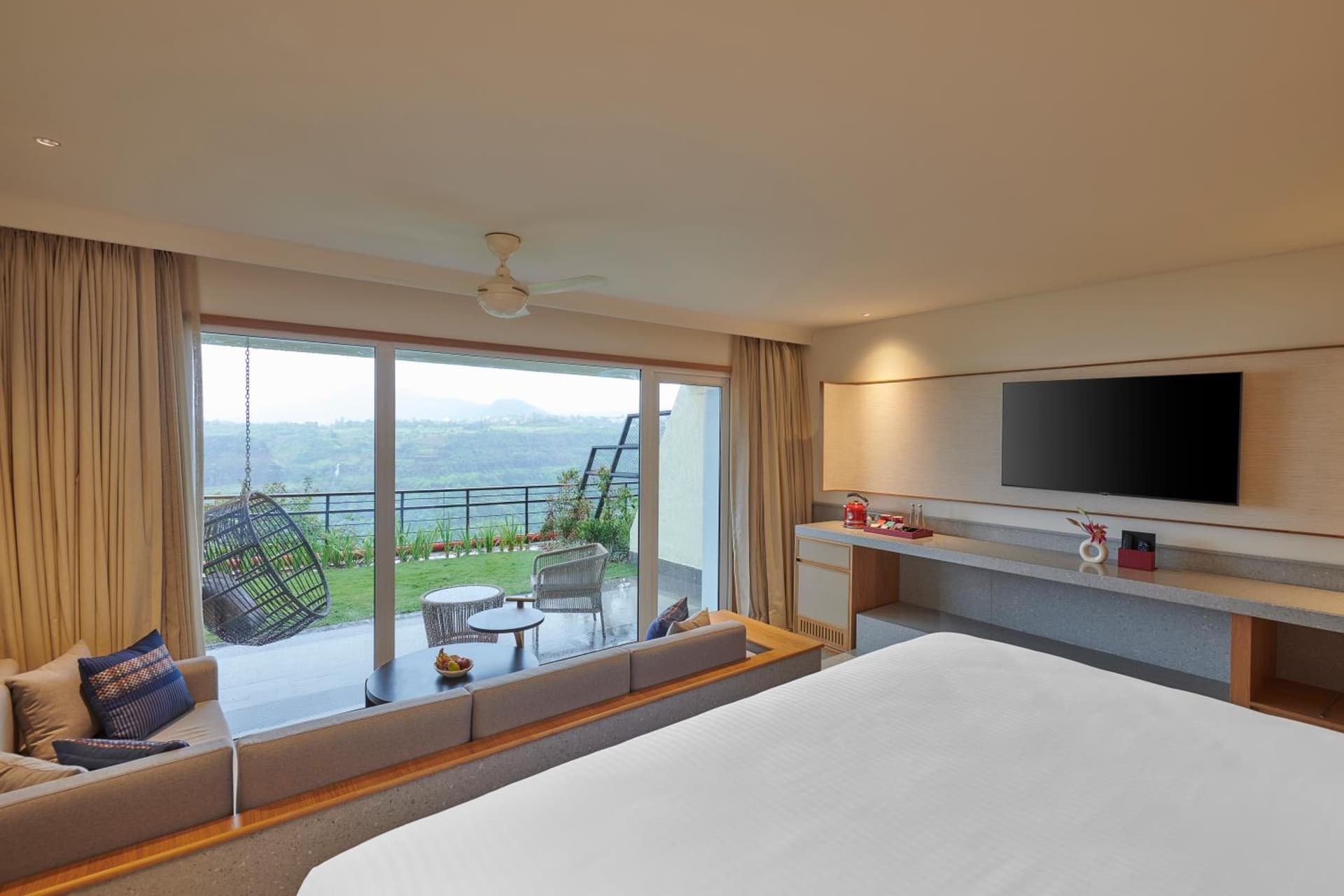 Cliff Room