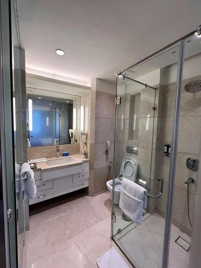 Superior King Room