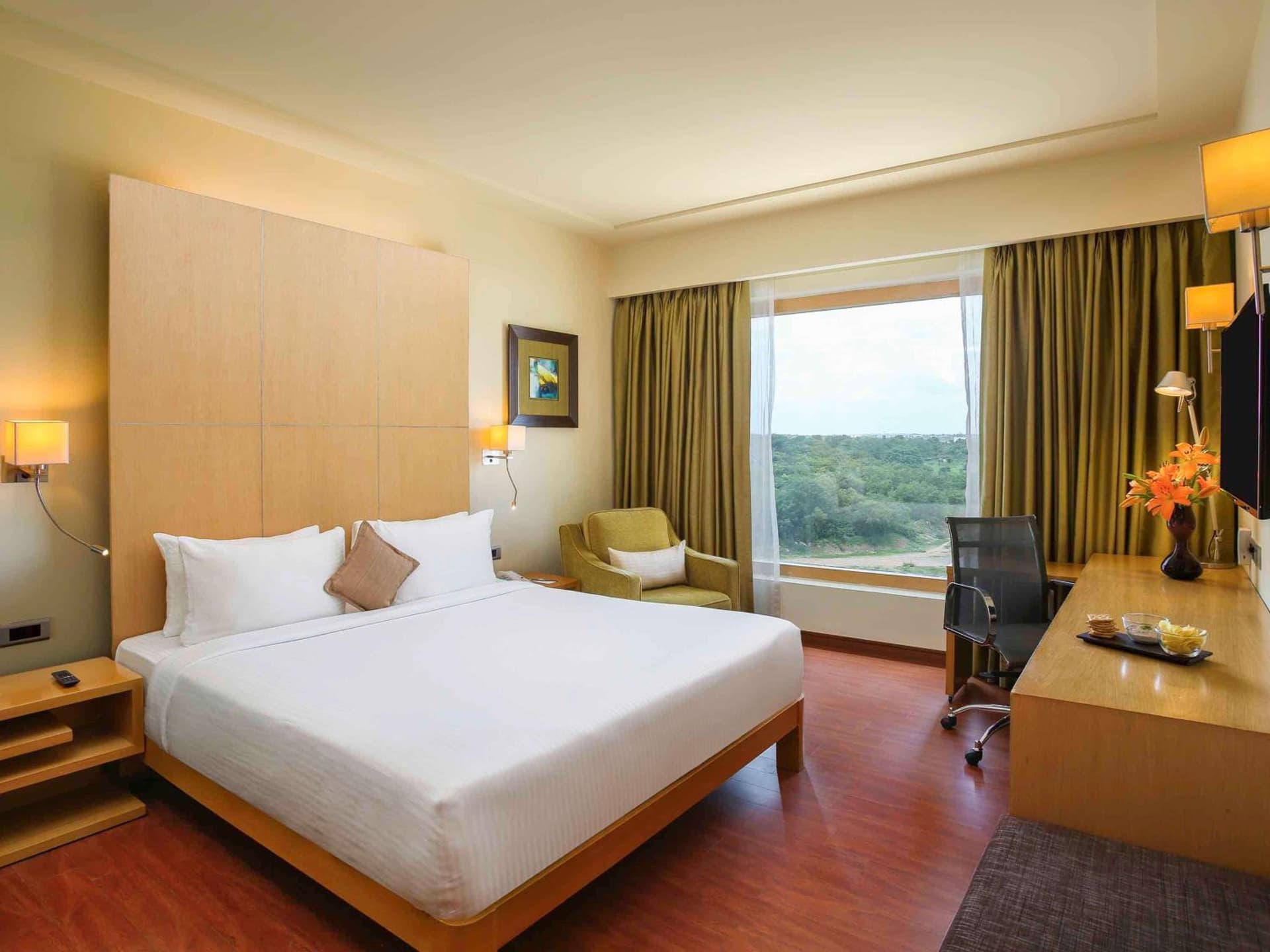 Superior King Room