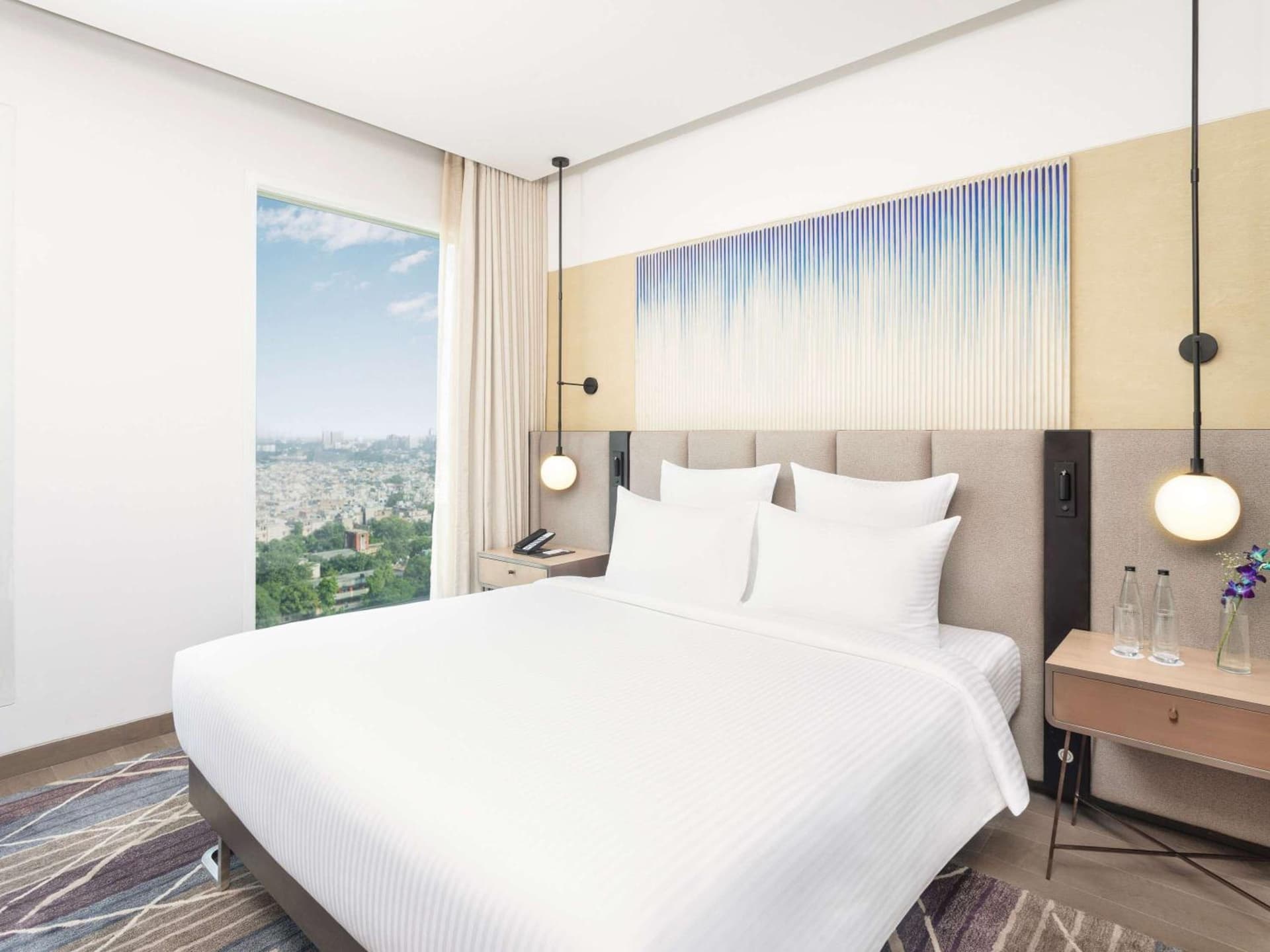 Suite King City View Room