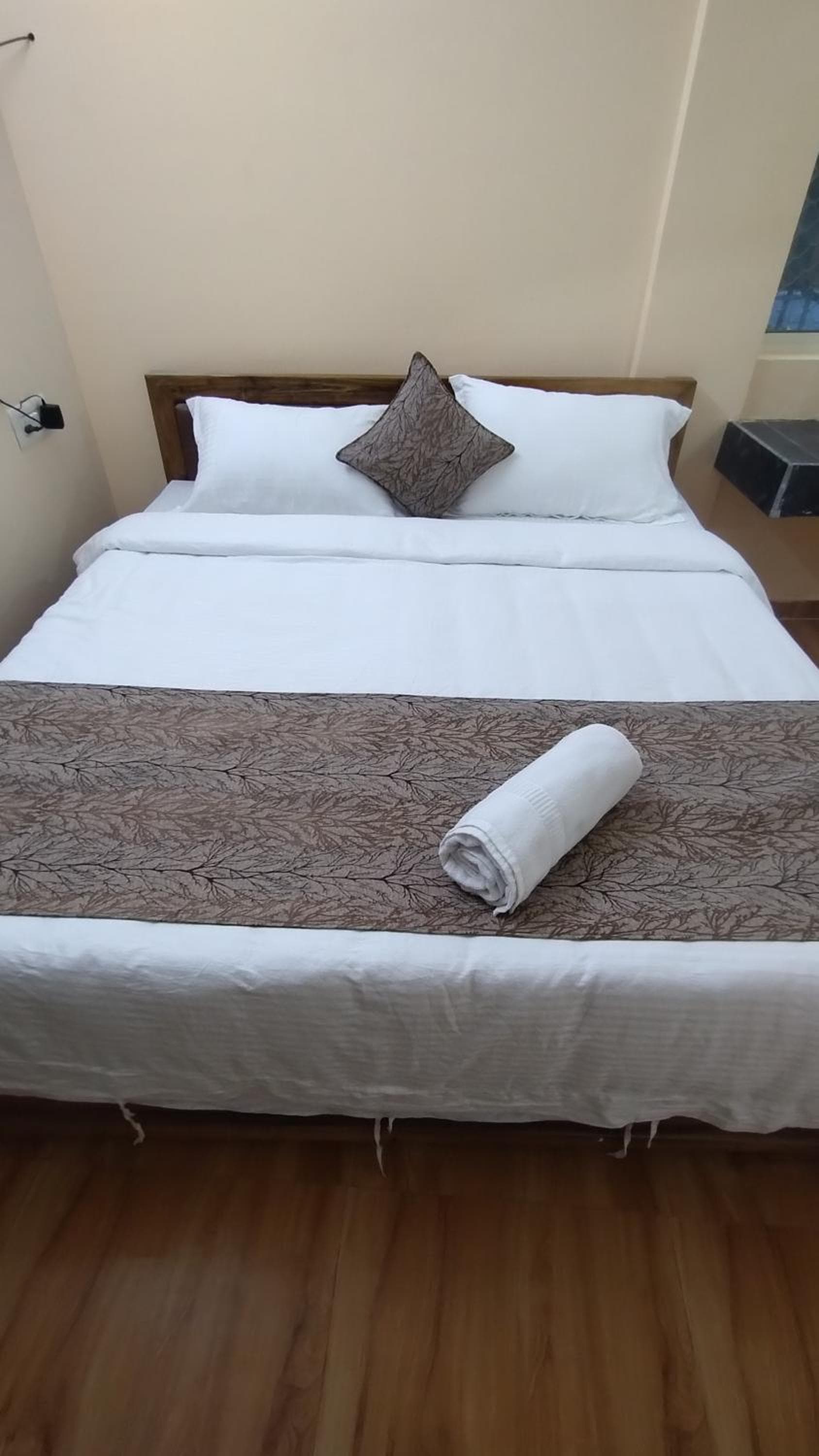 Deluxe Double Room with Extra Bed