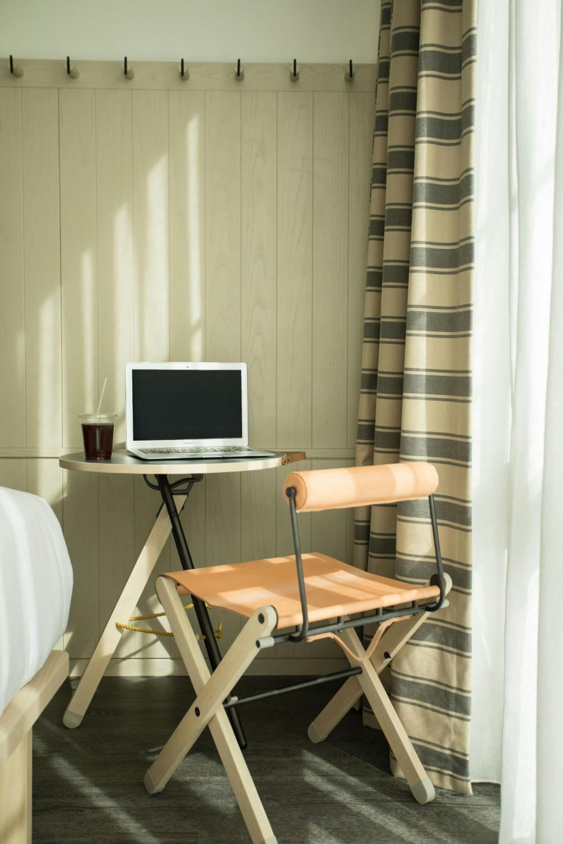 King Landmark View Room
