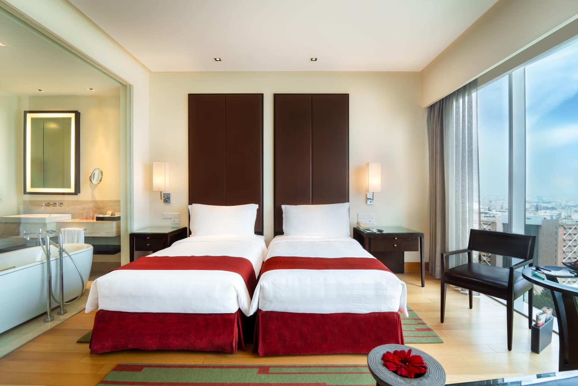 Deluxe City View Room Twin