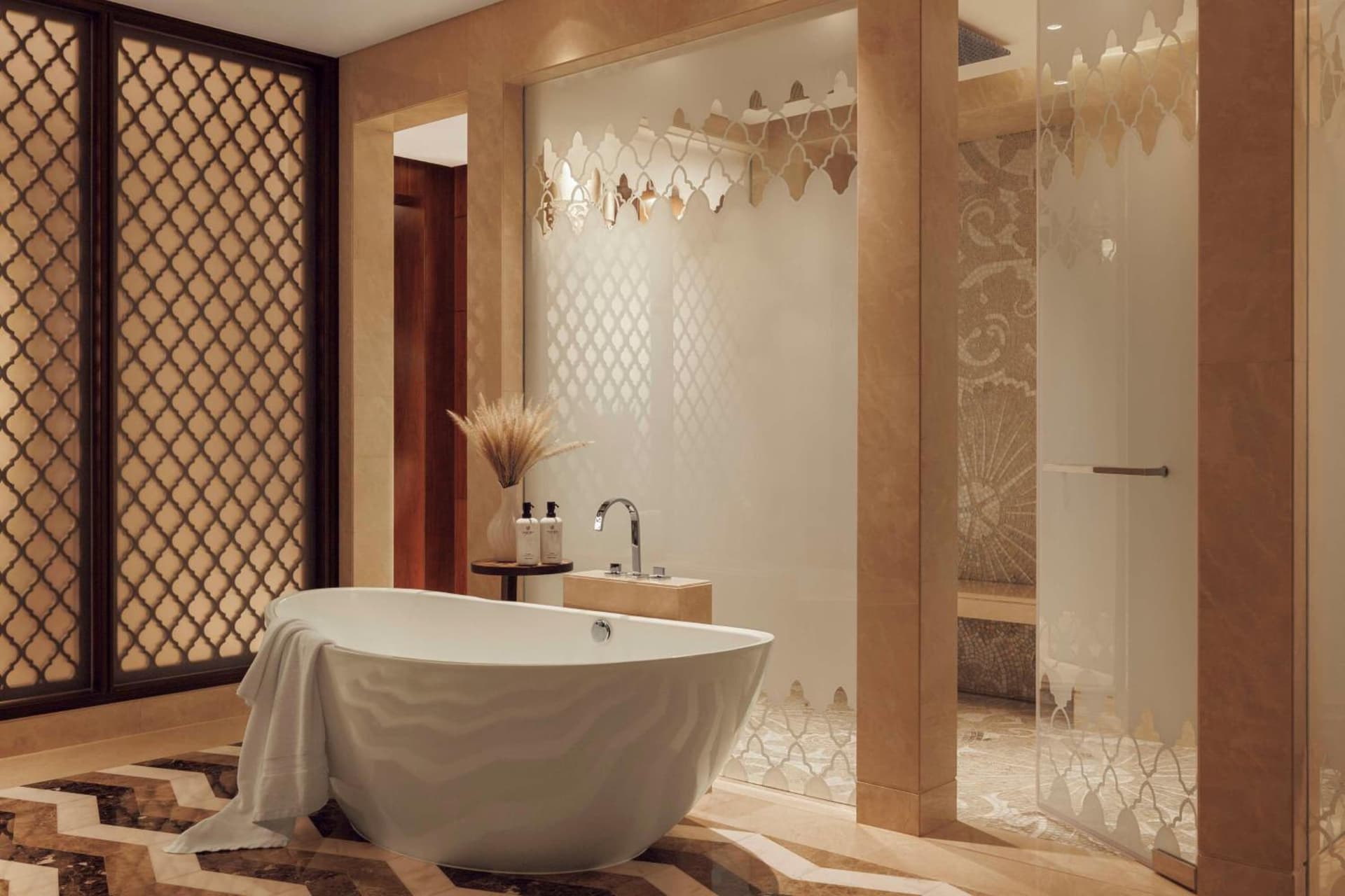 Suite Queen Room