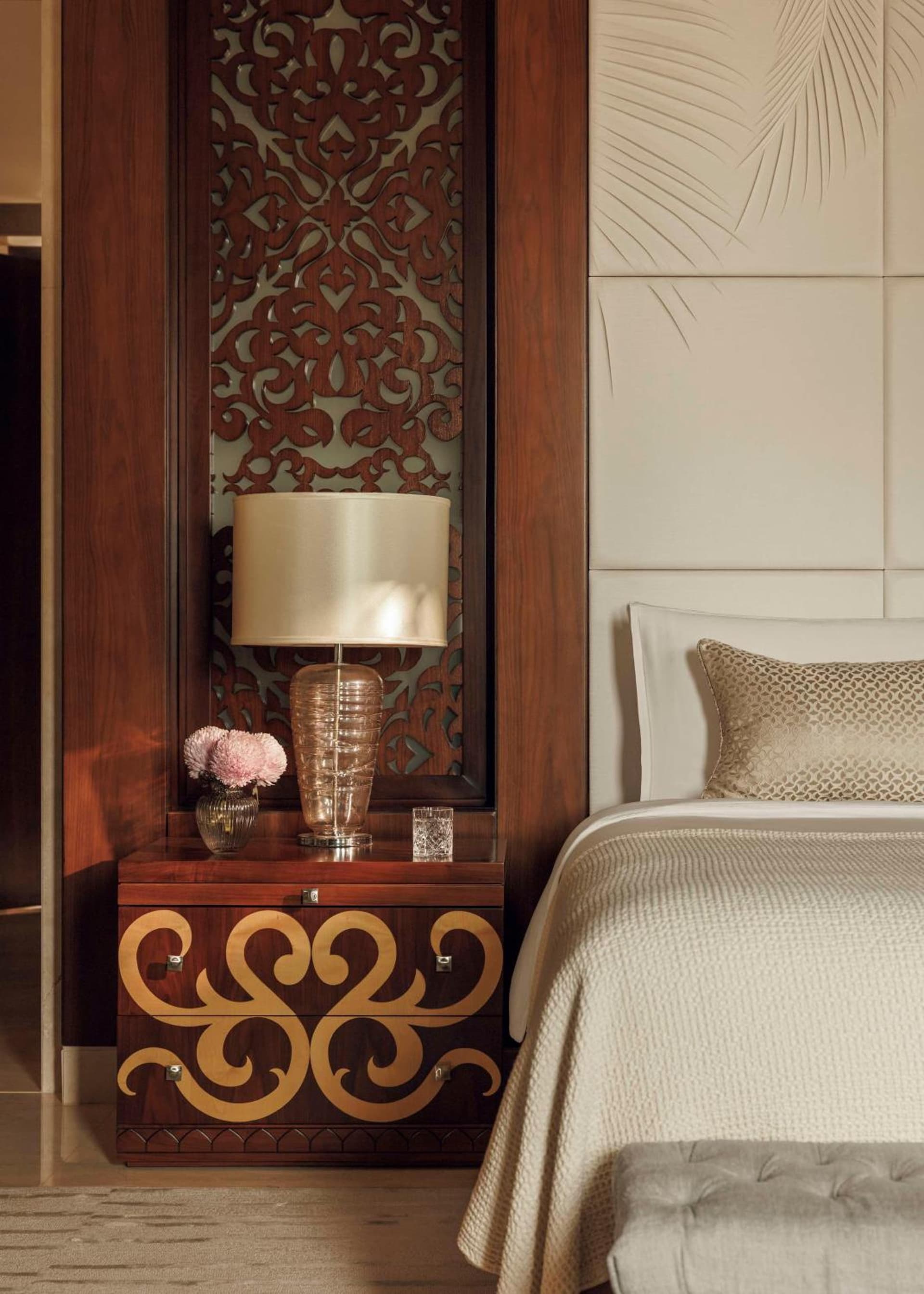 Suite Queen Room