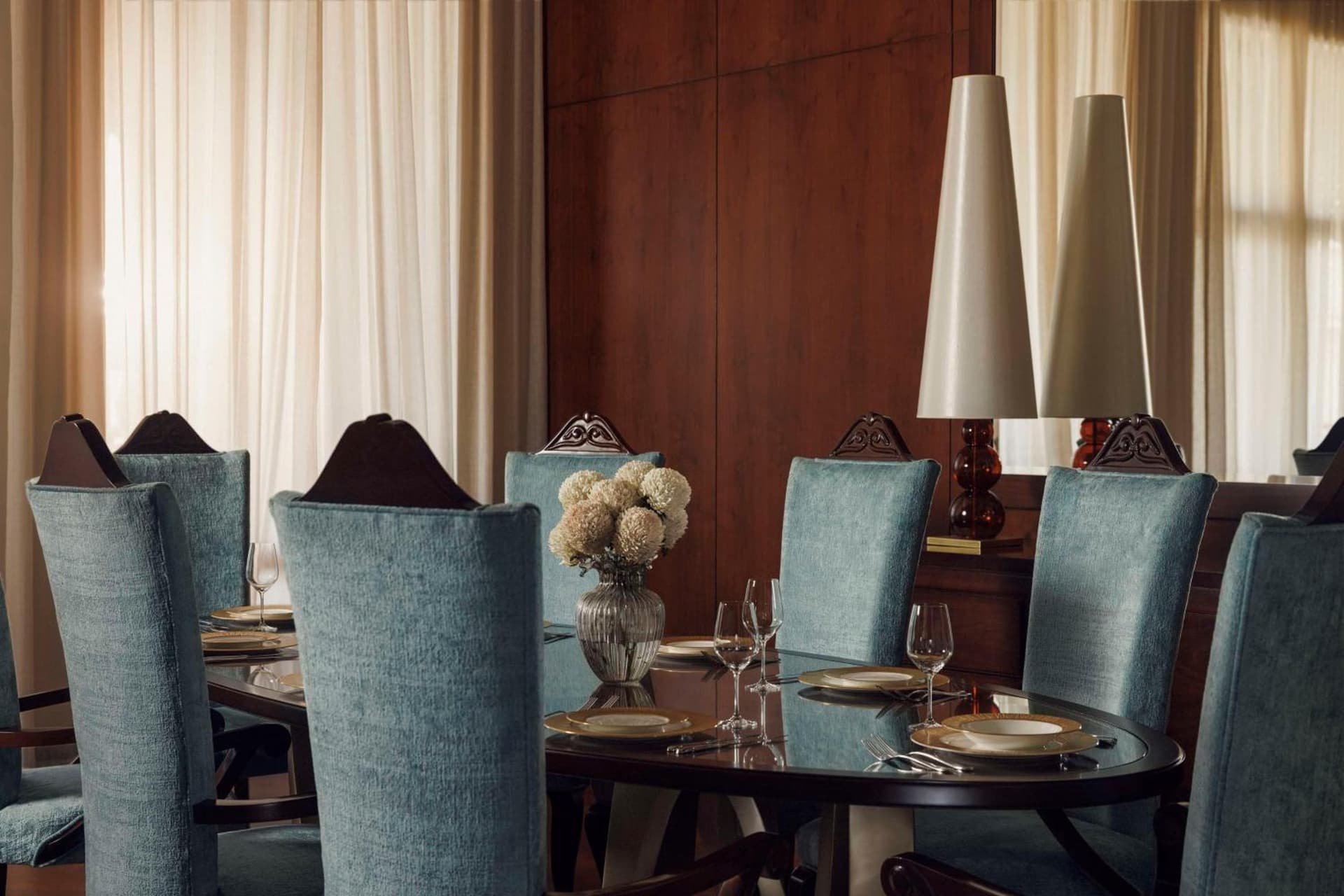 Suite Queen Room