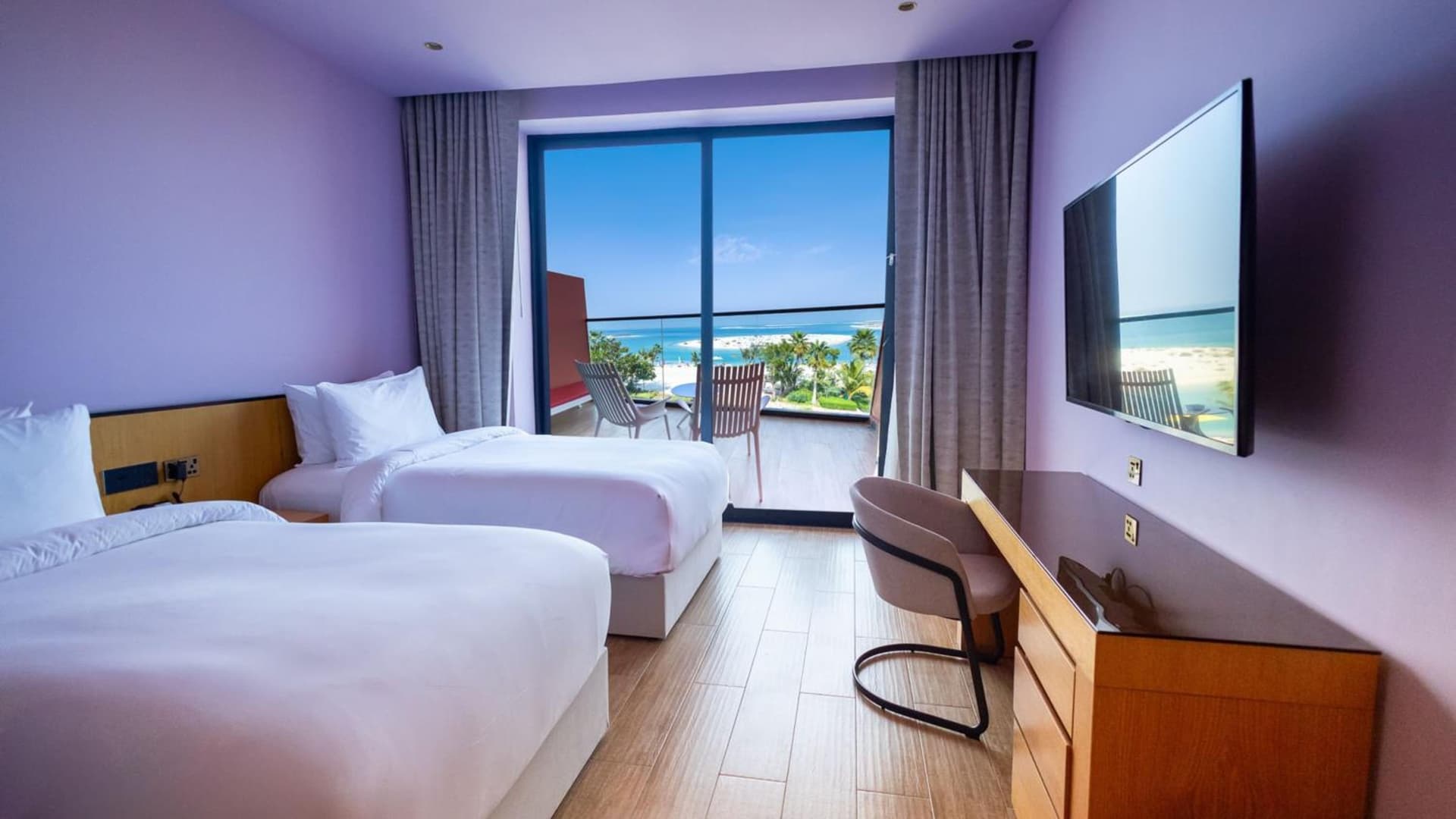 Premium Twin Sea View Balcony Room