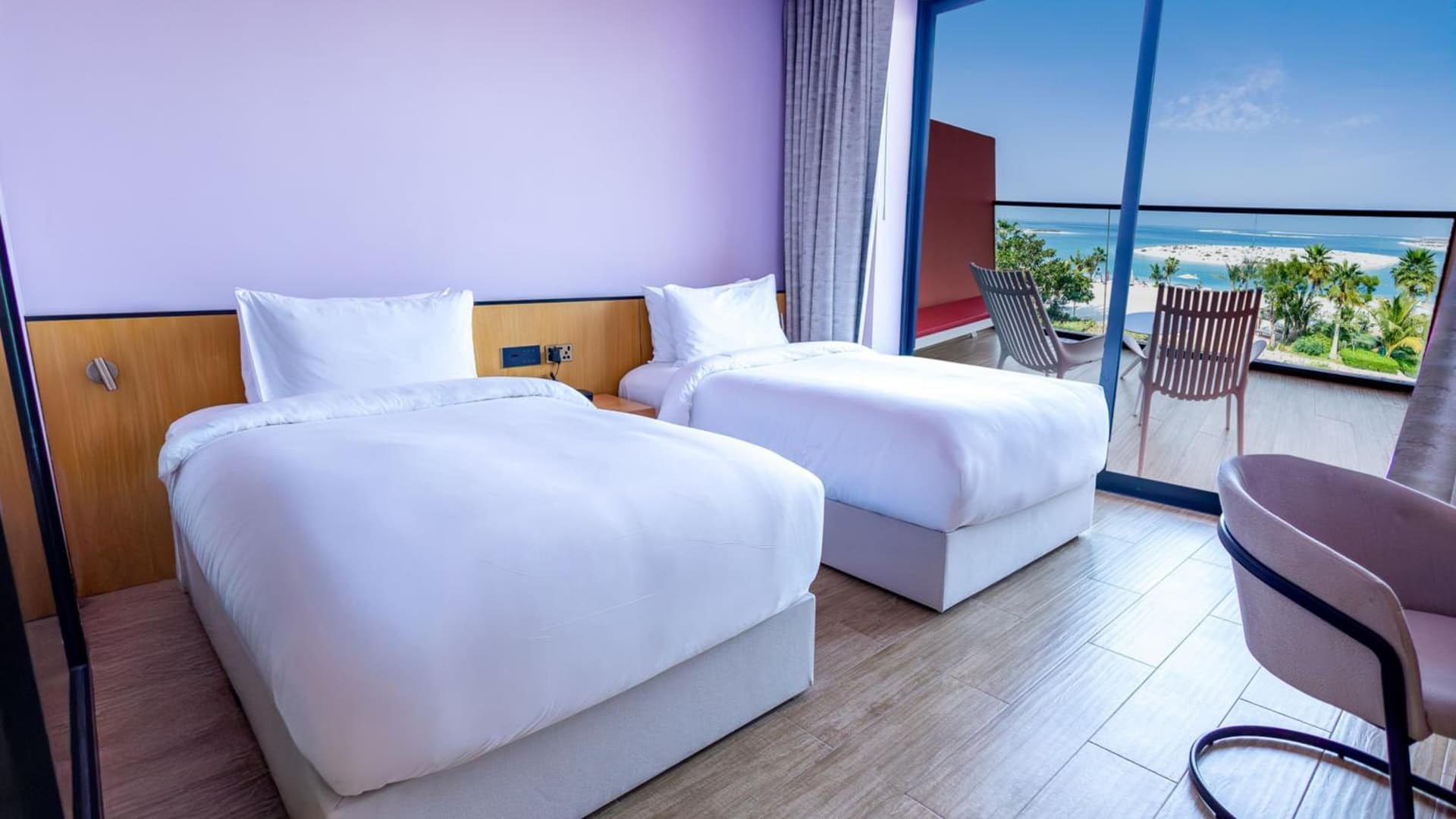 Premium Twin Sea View Balcony Room