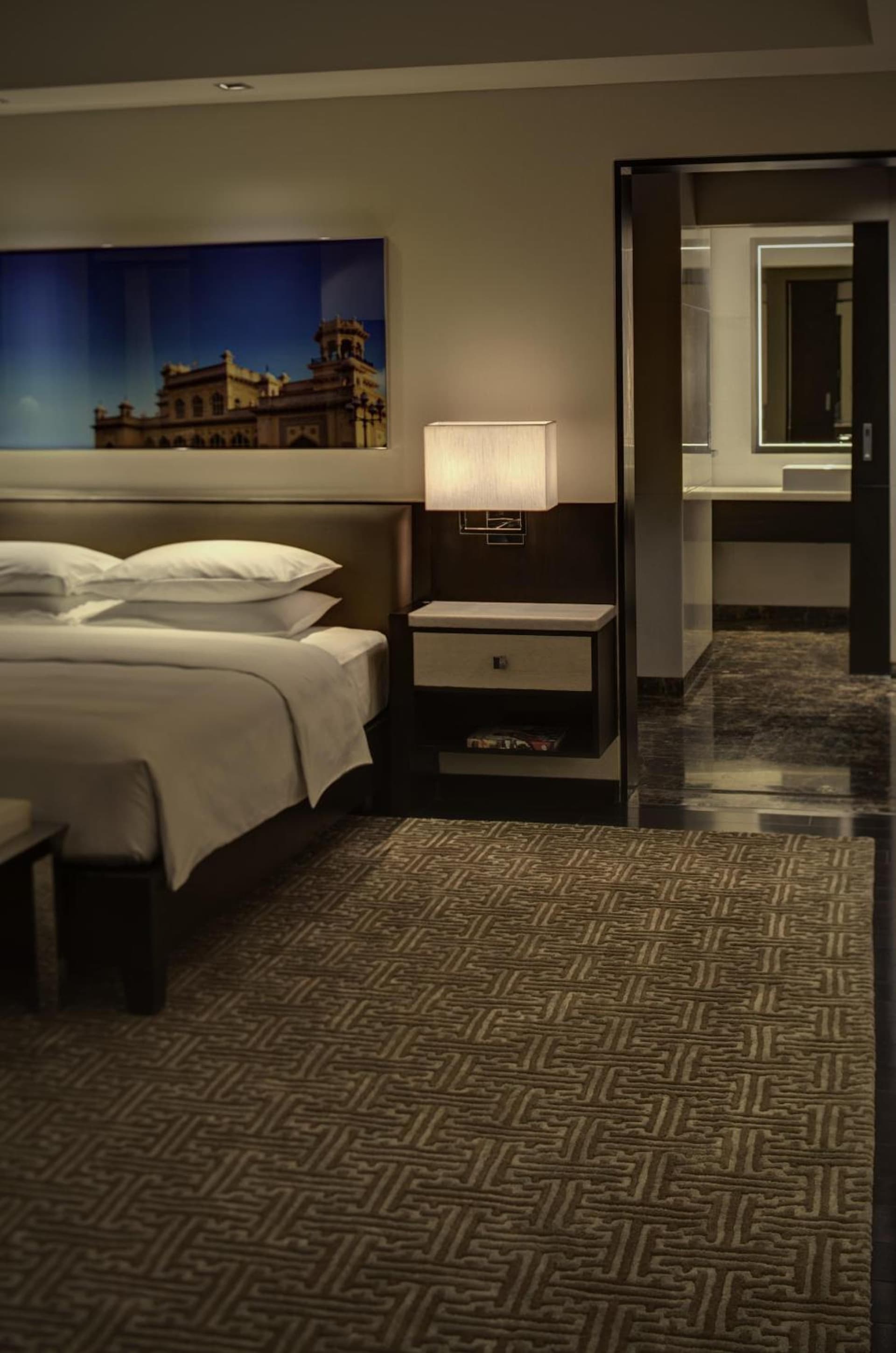 Suite King Room