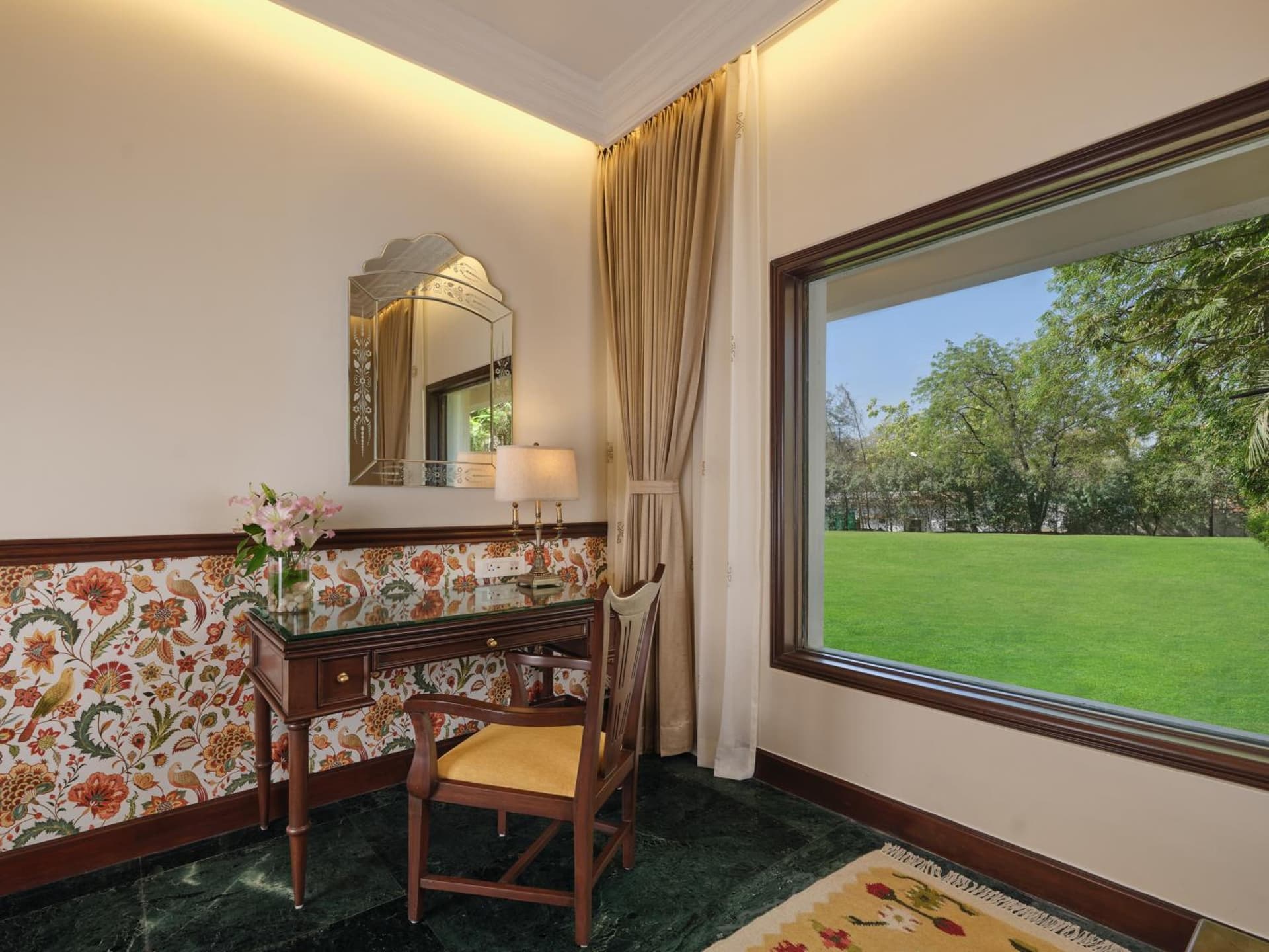Premium King Garden View Room
