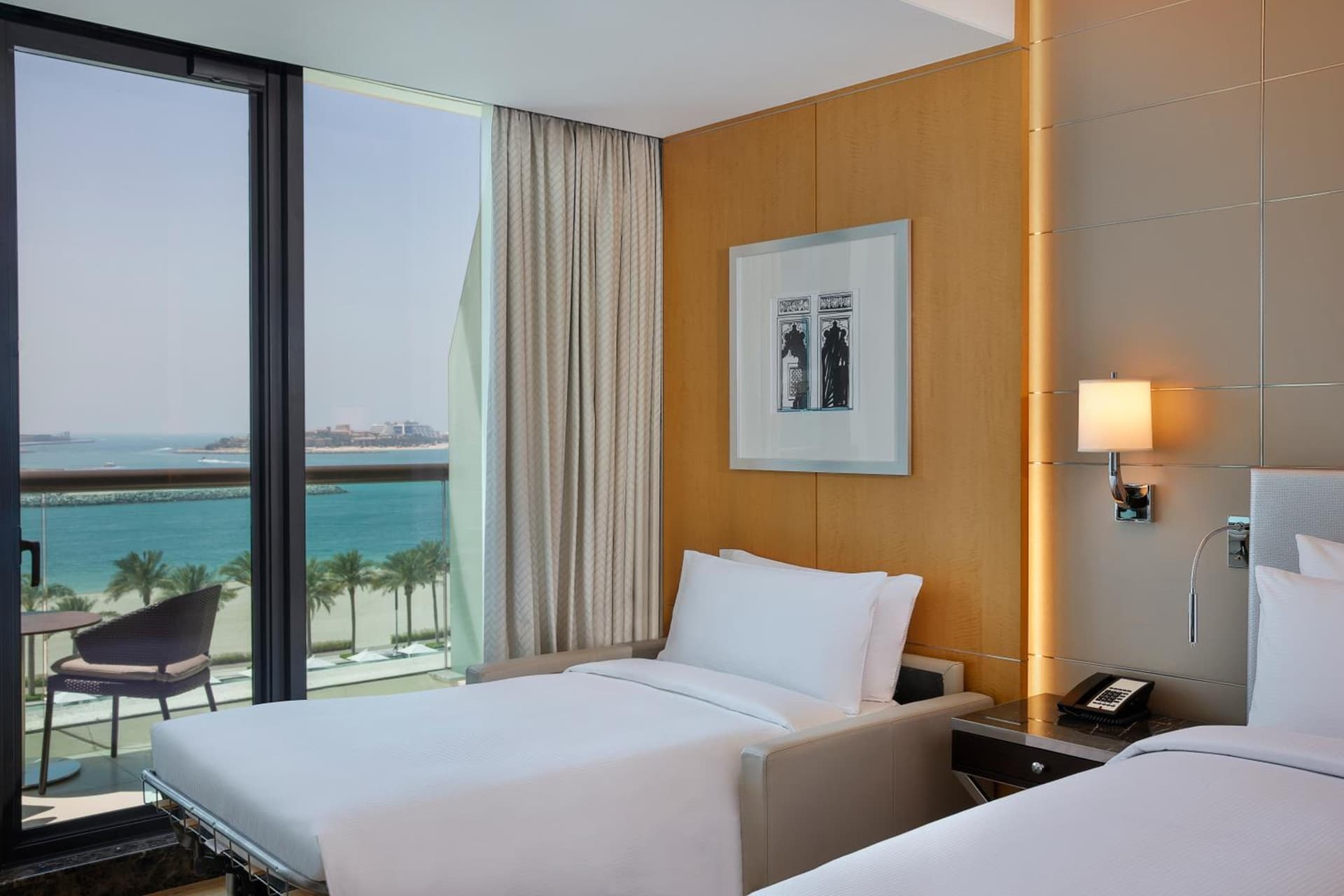 Deluxe King Sea View Balcony Room