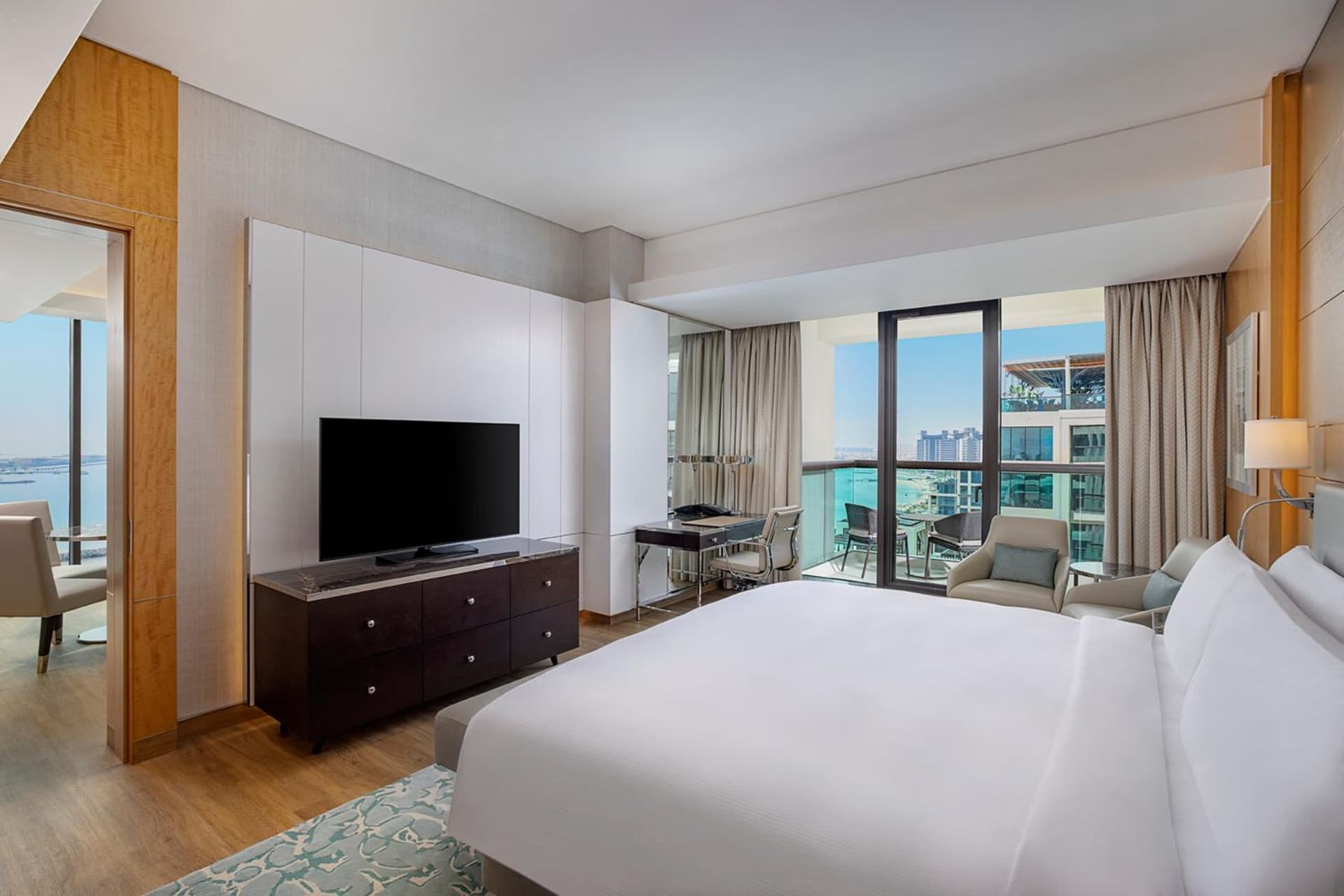 Suite King Sea View Balcony Room