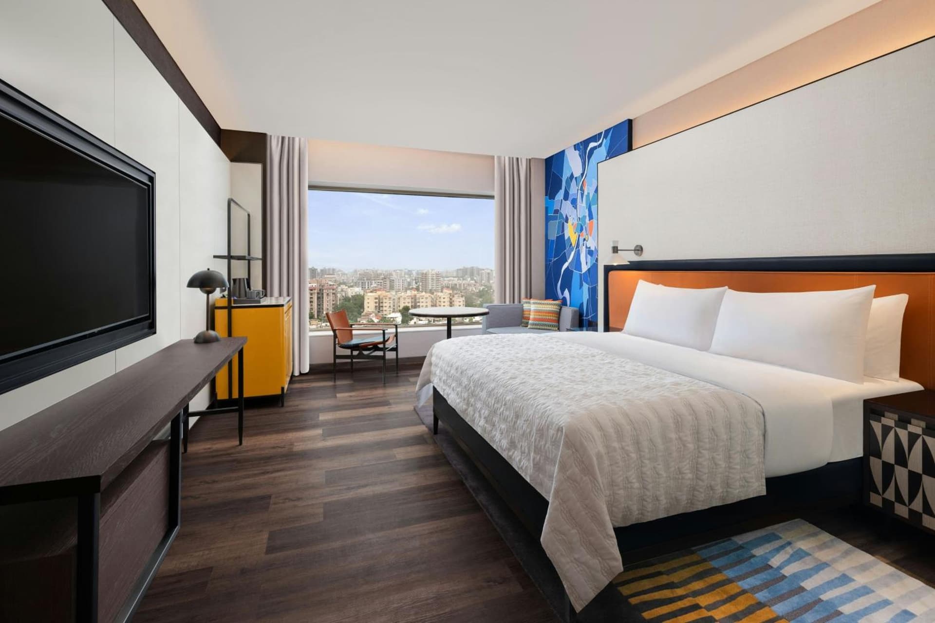Superior King City View Room