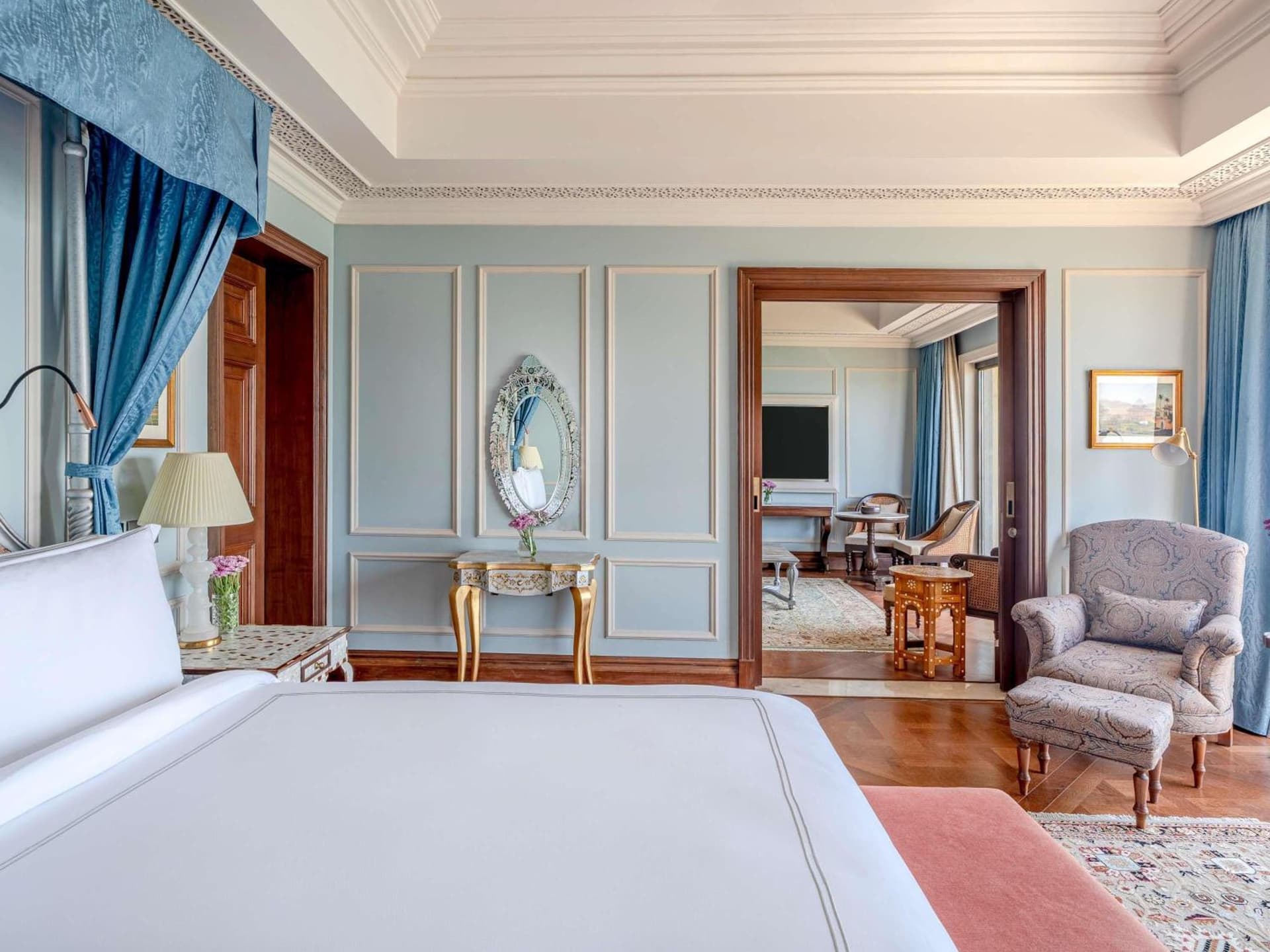 Raffles Lakeshore Manor Non-Island Suite